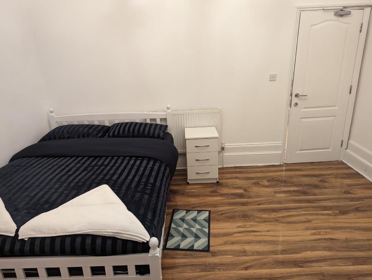 Habitación en casa particular Rayan's Stratford *