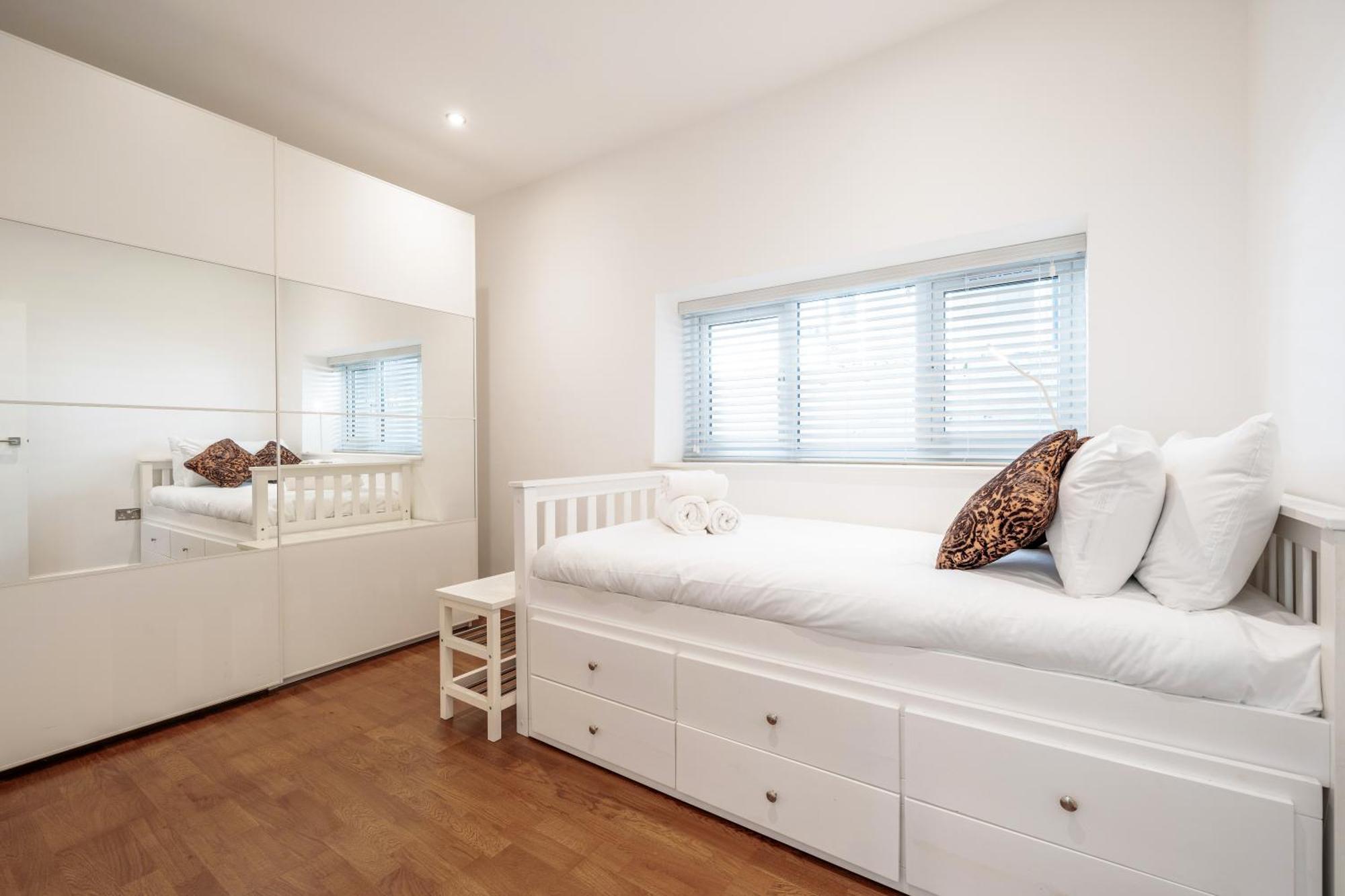 Maida Vale Gem By Little Venice With Stunning Garden Apartamento Londres