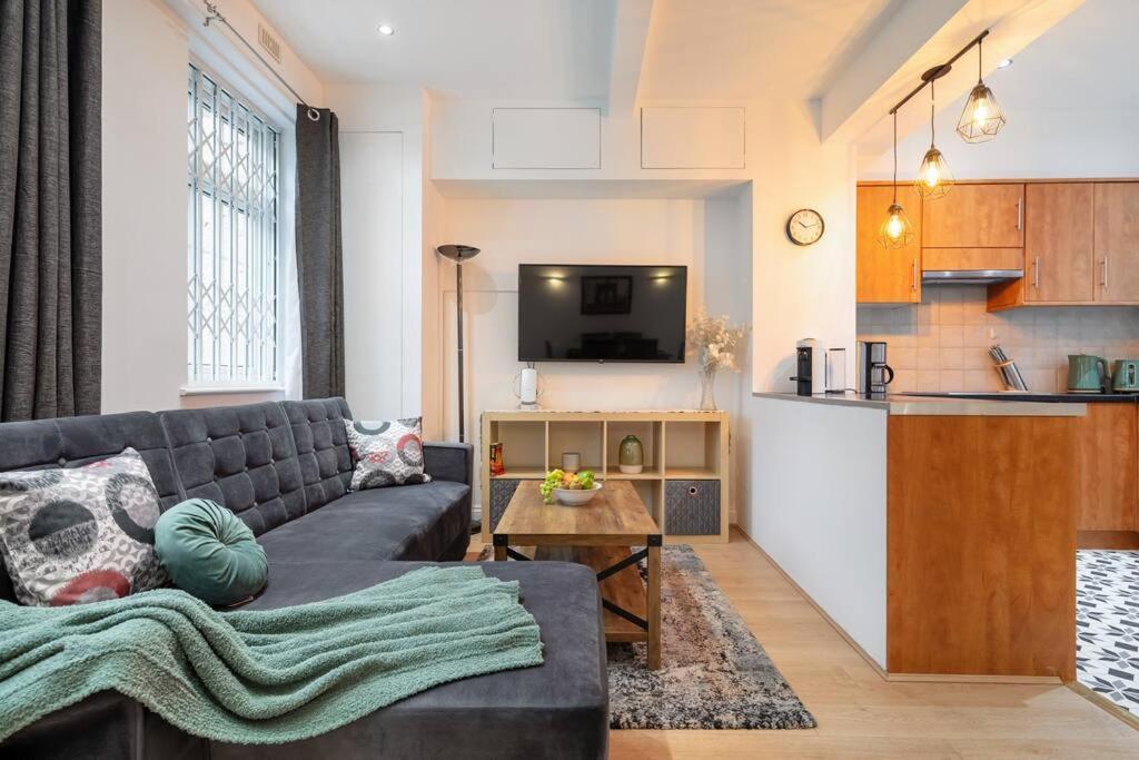 *-* Beautiful Townhouse In *-* London