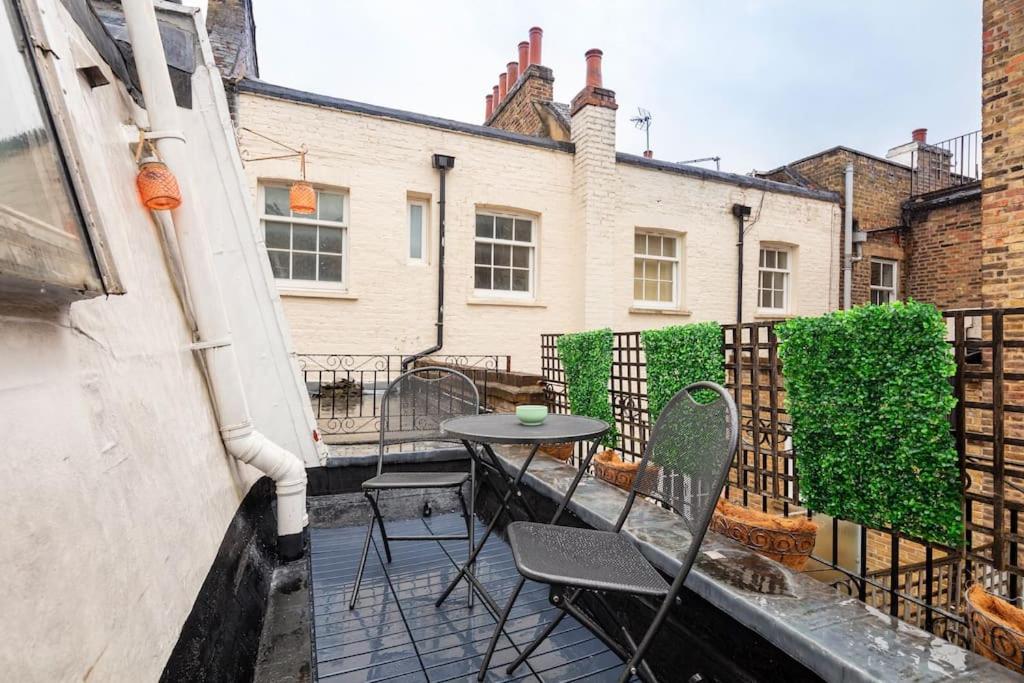 Holiday home *-* Beautiful Townhouse In *-* London