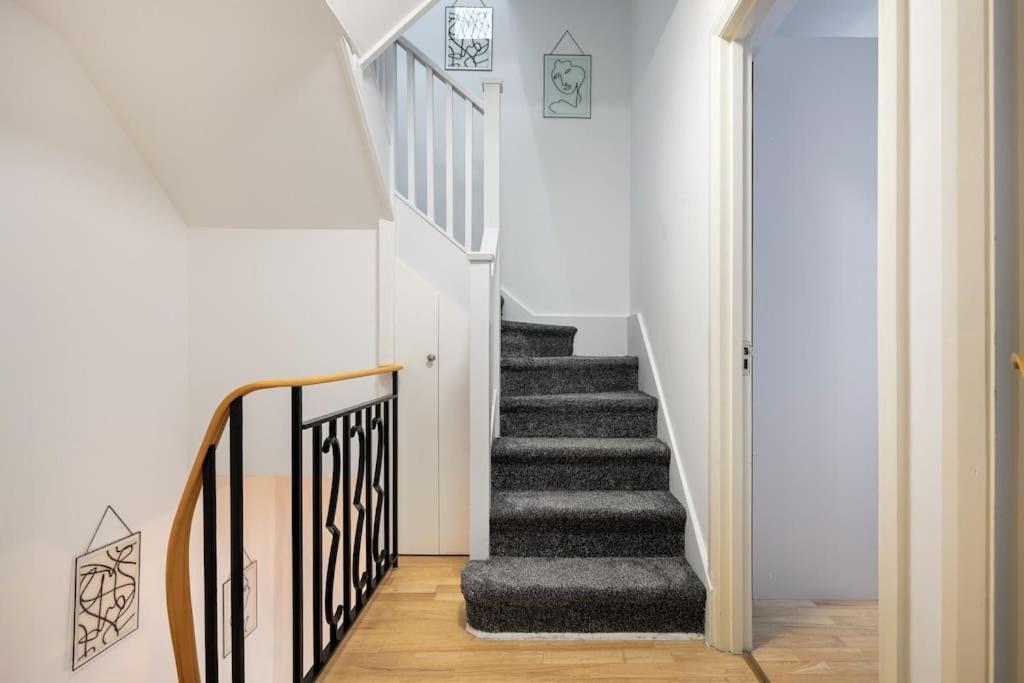 *-* Beautiful Townhouse In *-* London