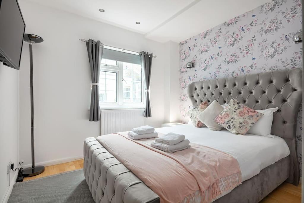 Holiday home *-* Beautiful Townhouse In *-* *