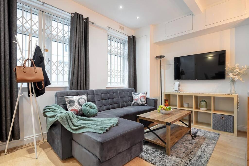 *-* Beautiful Townhouse In *-* Holiday home London