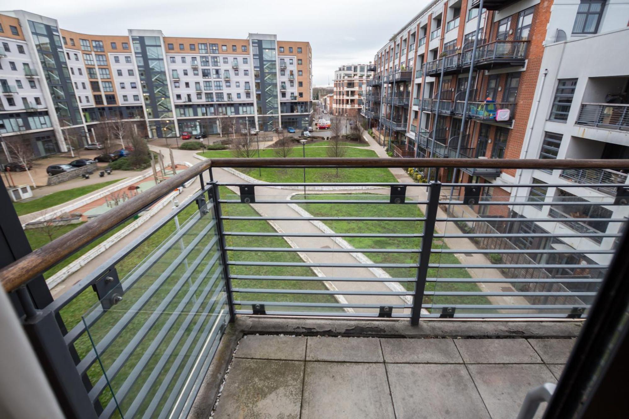 Splendid 2 Bdr With Panoramic View, Acton Appartement *