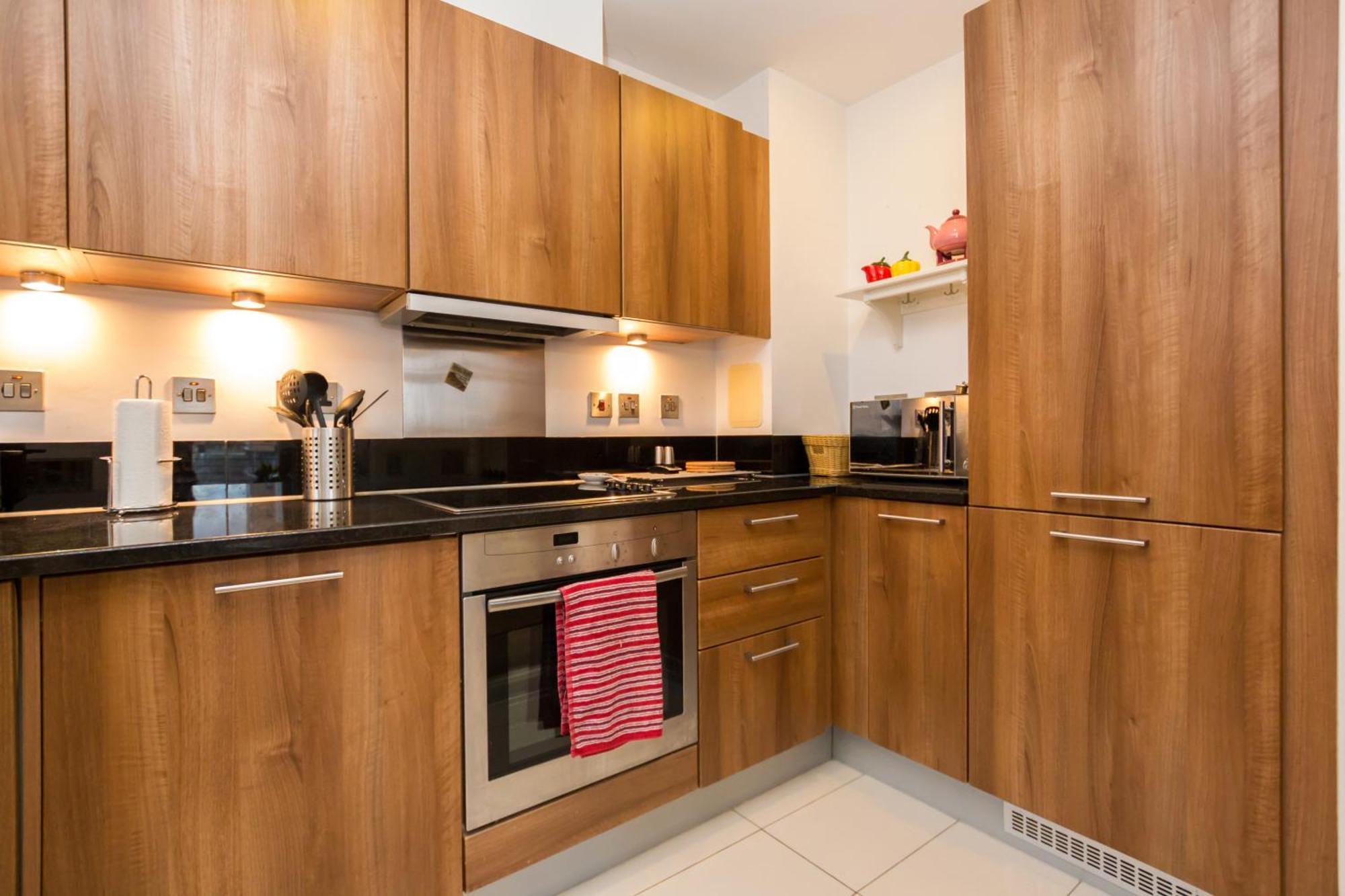 Appartement Splendid 2 Bdr With Panoramic View, Acton Londen