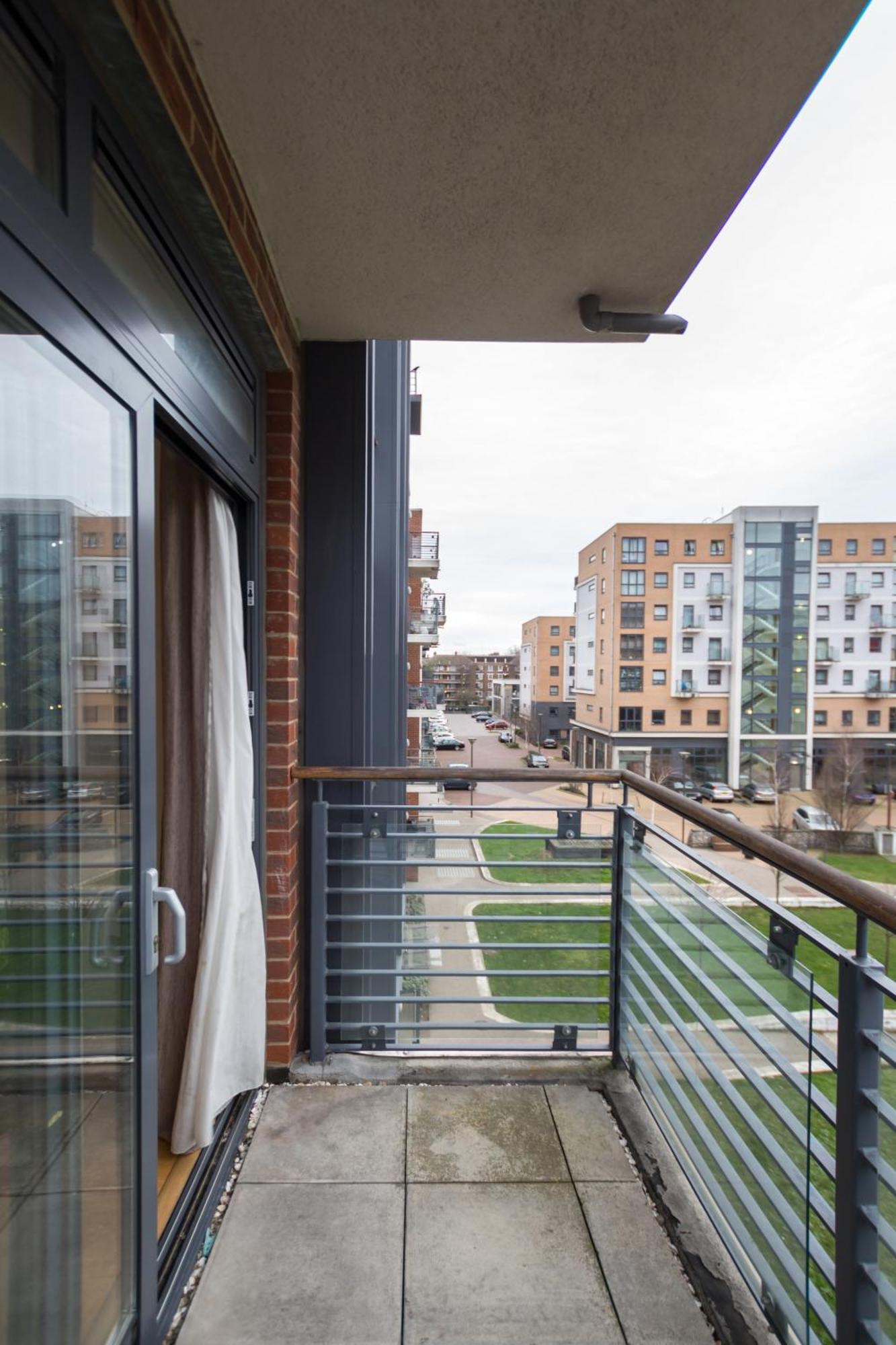 Splendid 2 Bdr With Panoramic View, Acton Appartement