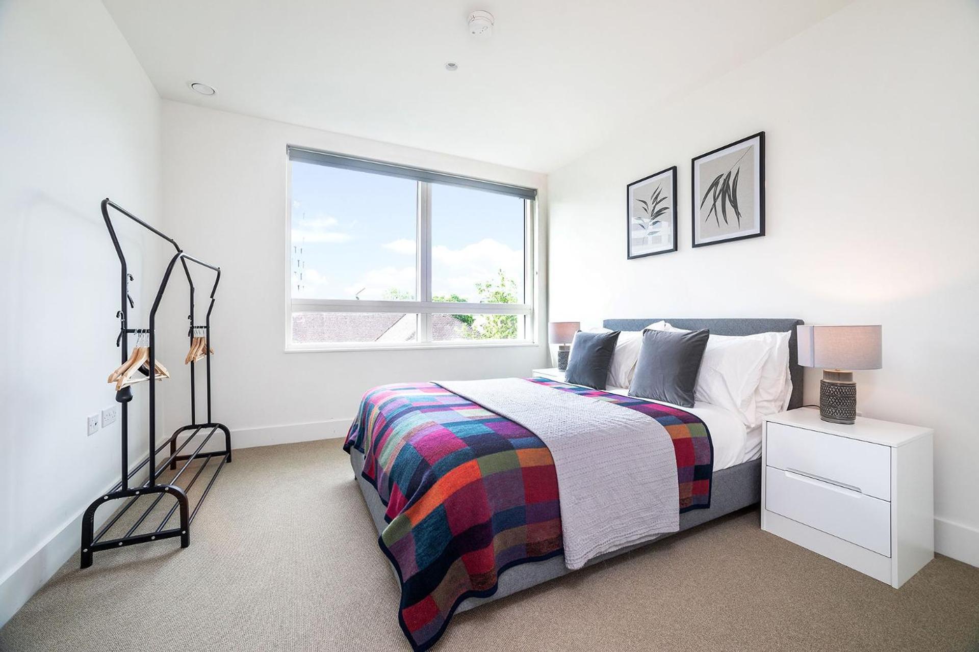 Modern, Stylish, Canalside Penthouse Next To Wembley Stadium! Apartment *