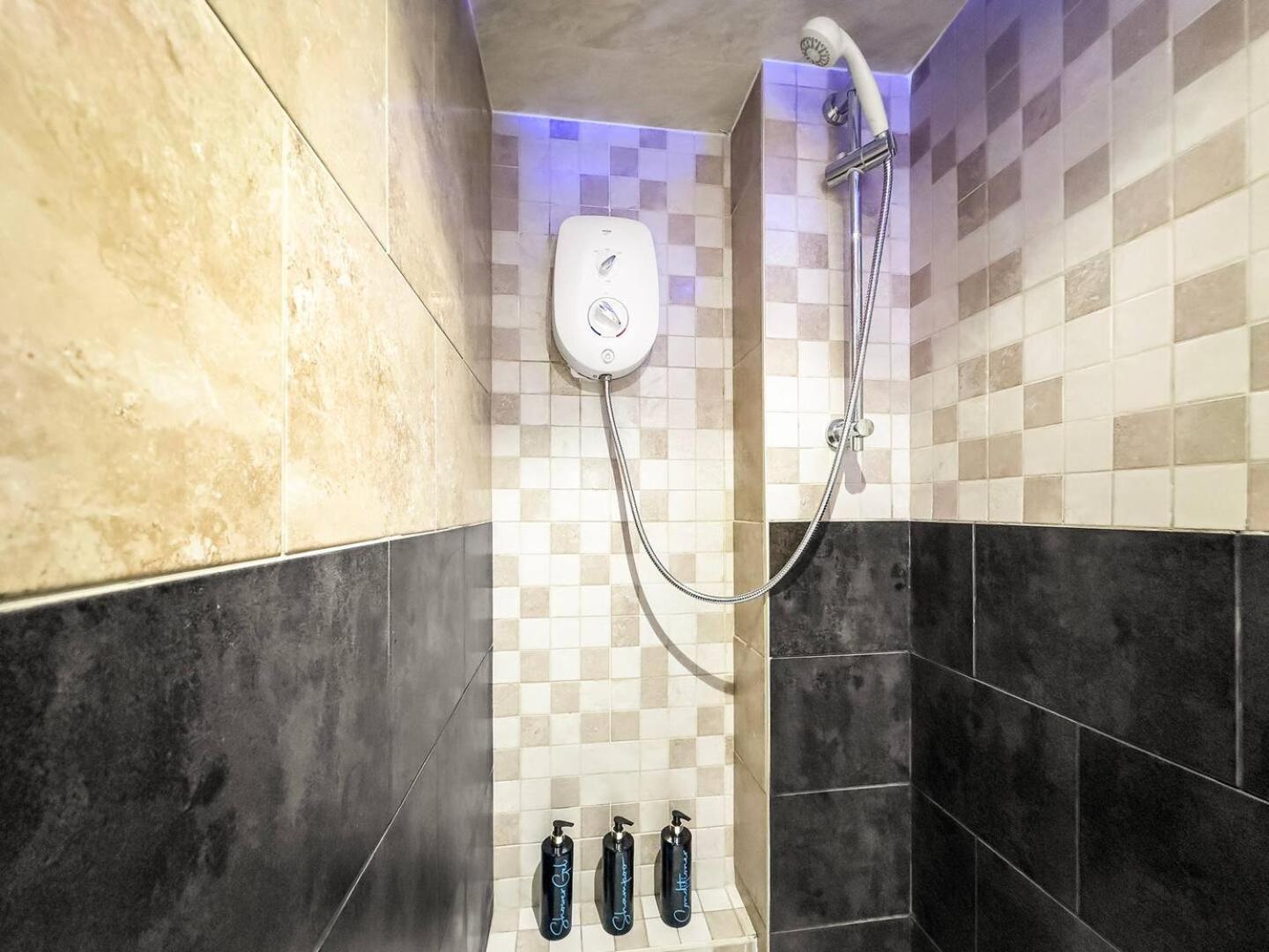 Apartment Special Spa-partment Whot Tub,sauna,lounge-maerdy