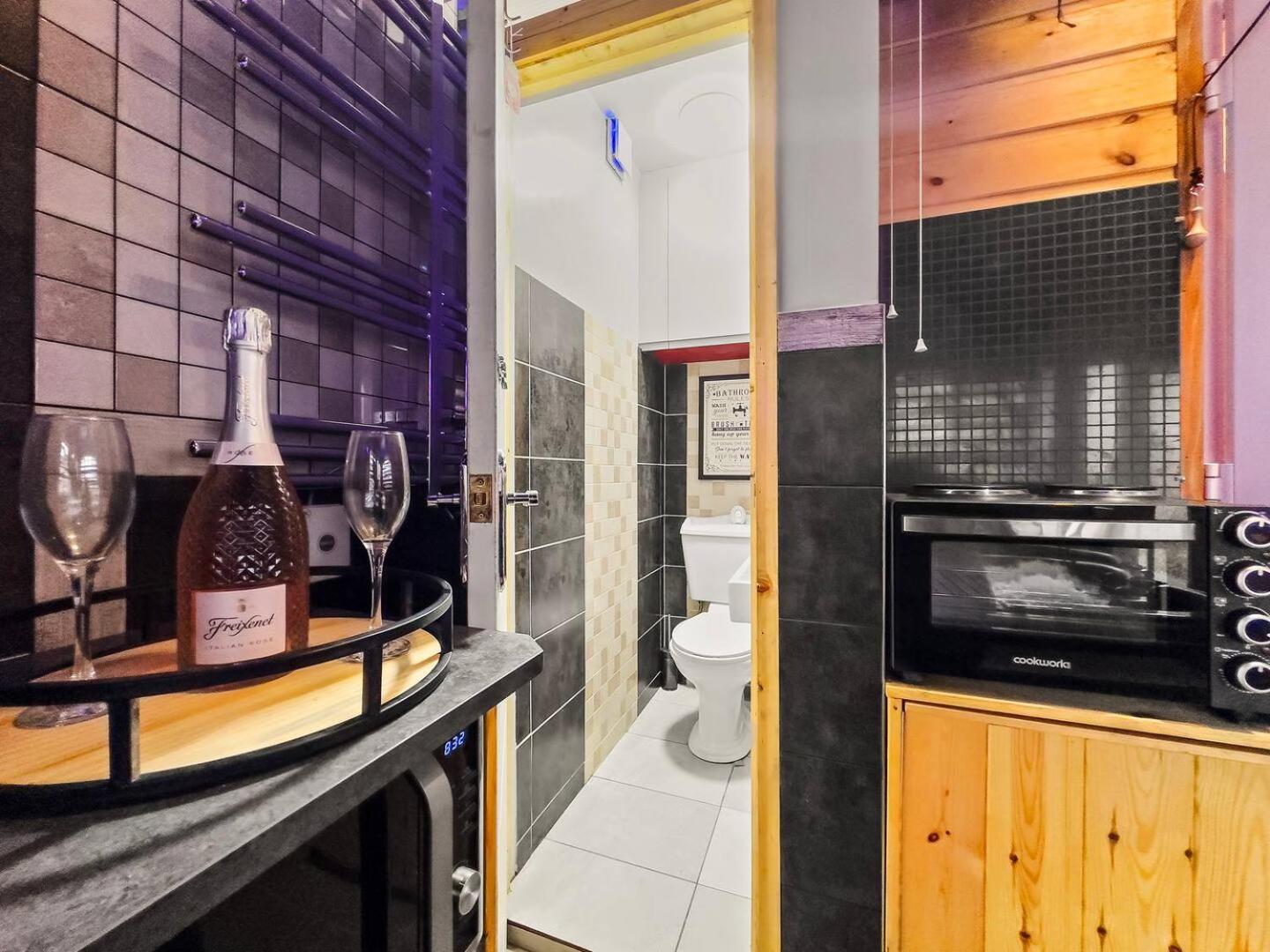 Special Spa-partment Whot Tub,sauna,lounge-maerdy Apartment *