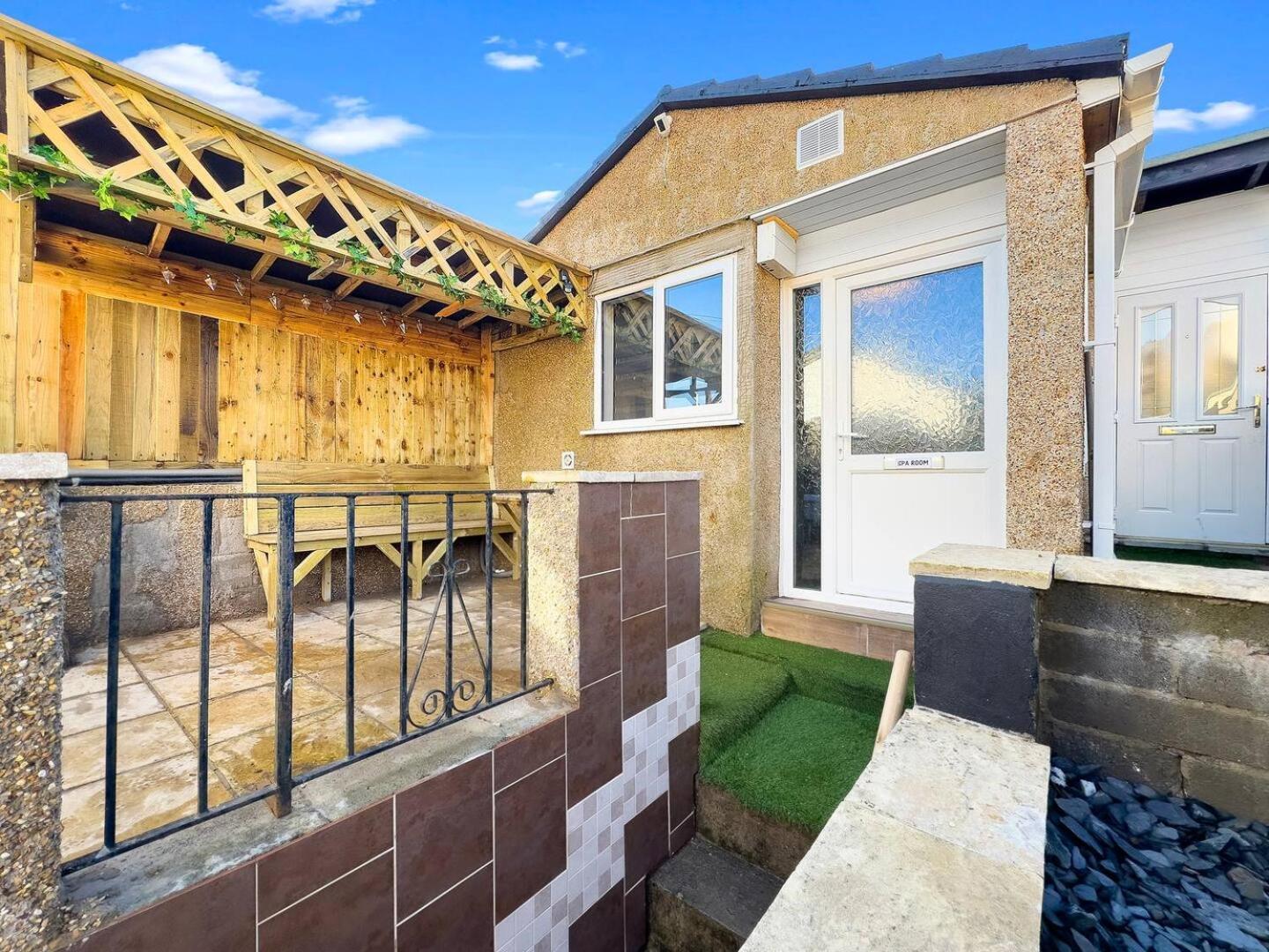 Special Spa-partment Whot Tub,sauna,lounge-maerdy London