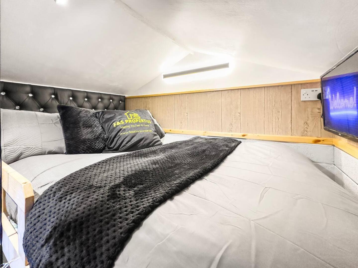 Special Spa-partment Whot Tub,sauna,lounge-maerdy * London