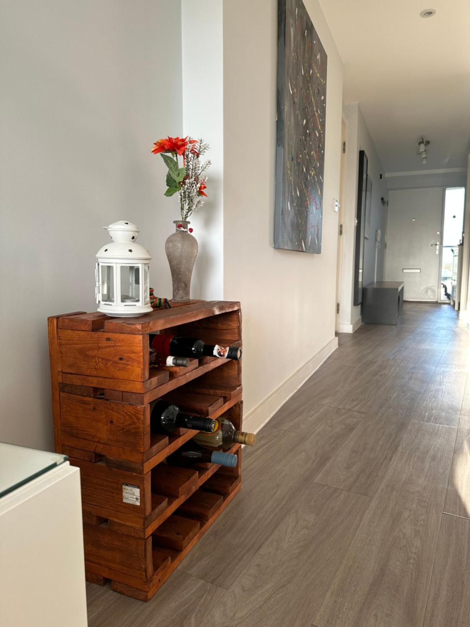 Lovely 2-bed In * London