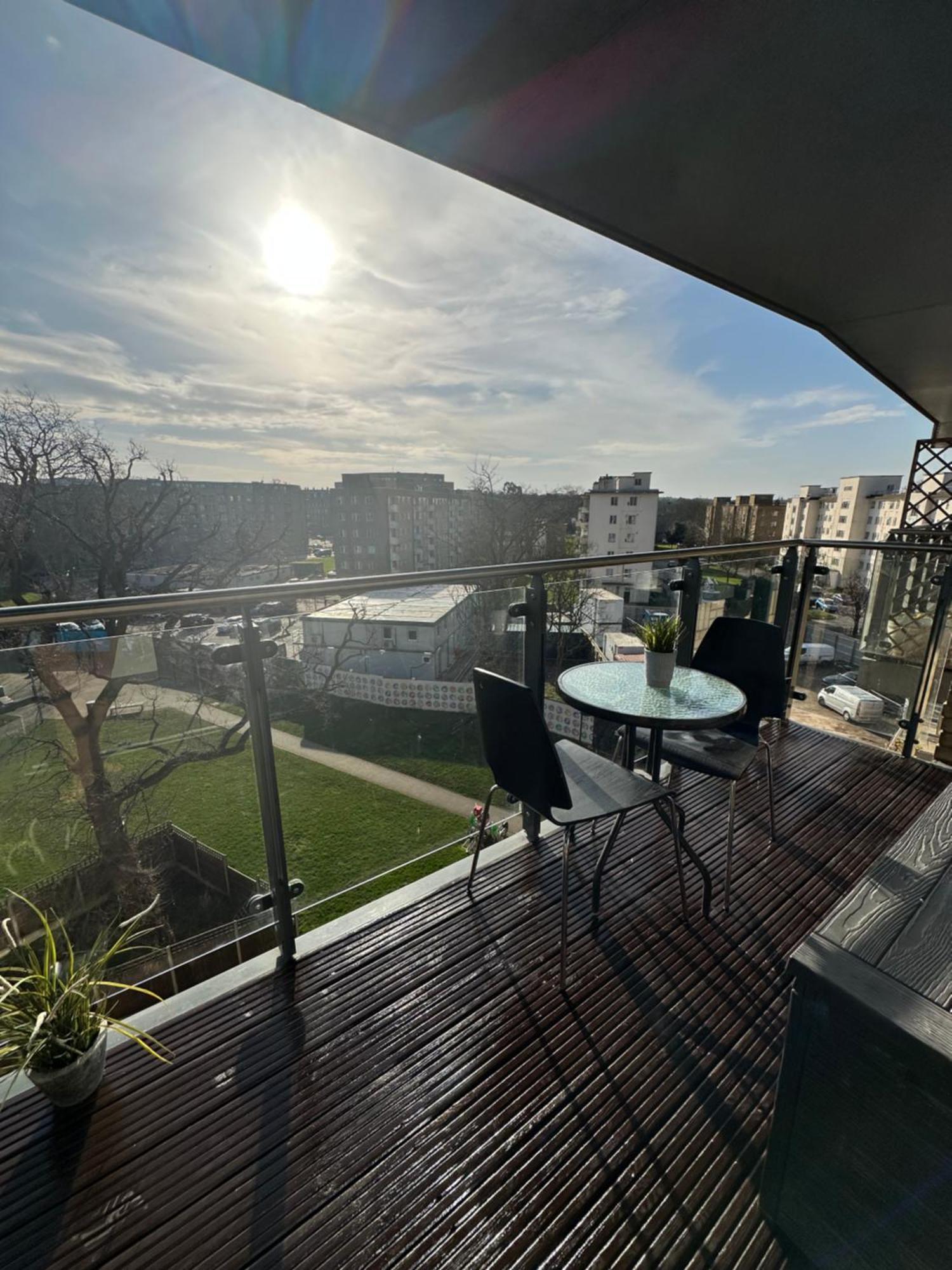 Apartment Lovely 2-bed In *