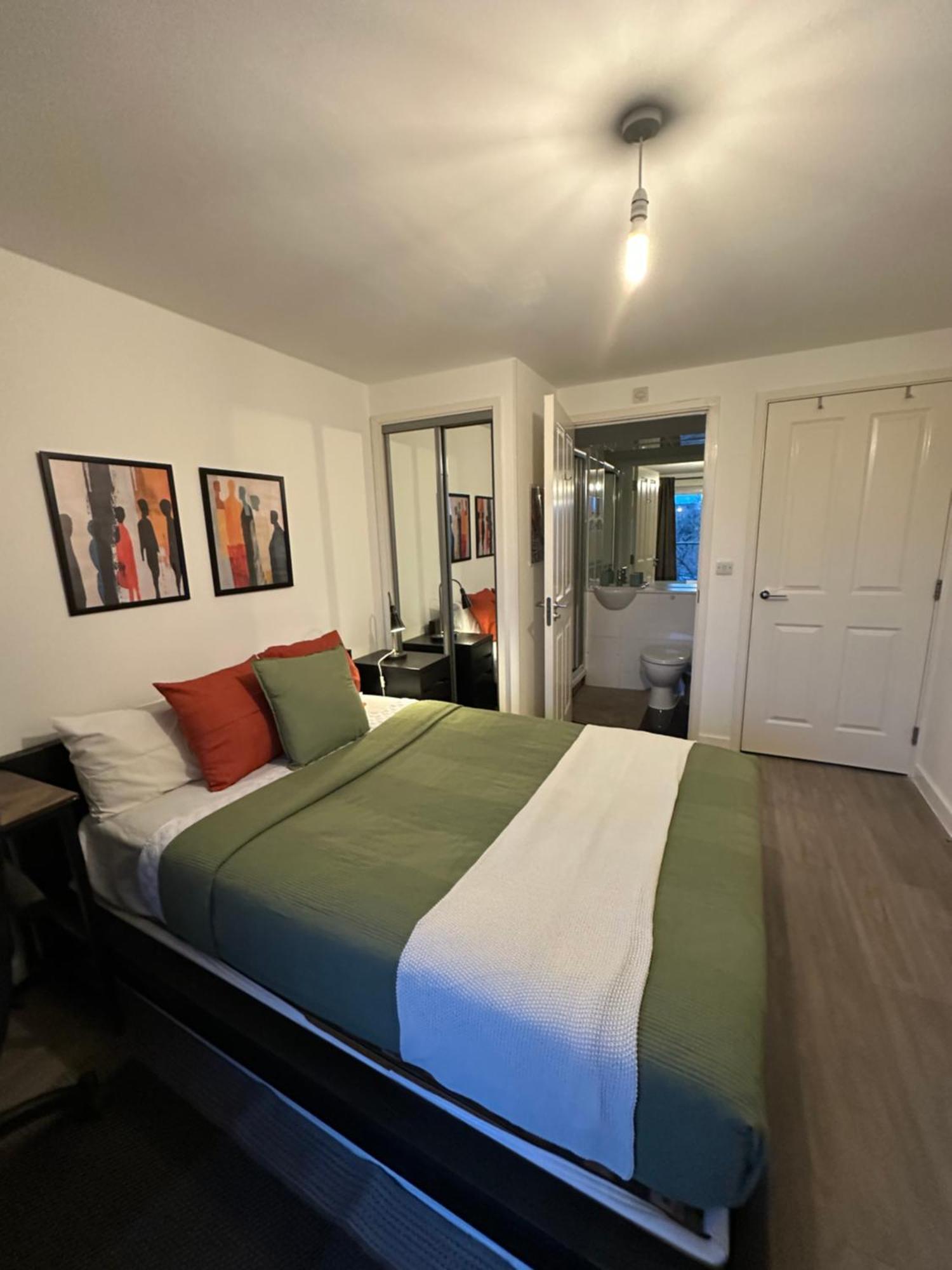 Apartment Lovely 2-bed In *
