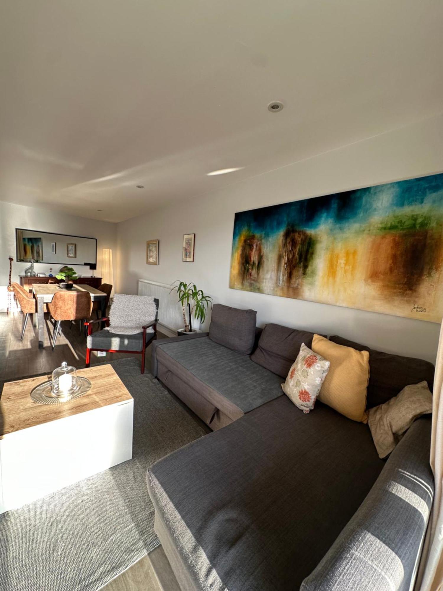 Lovely 2-bed In Apartment London