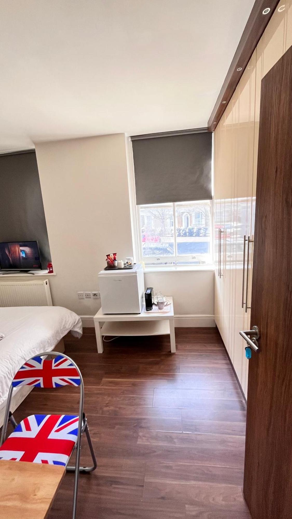 W12 Ensuite *