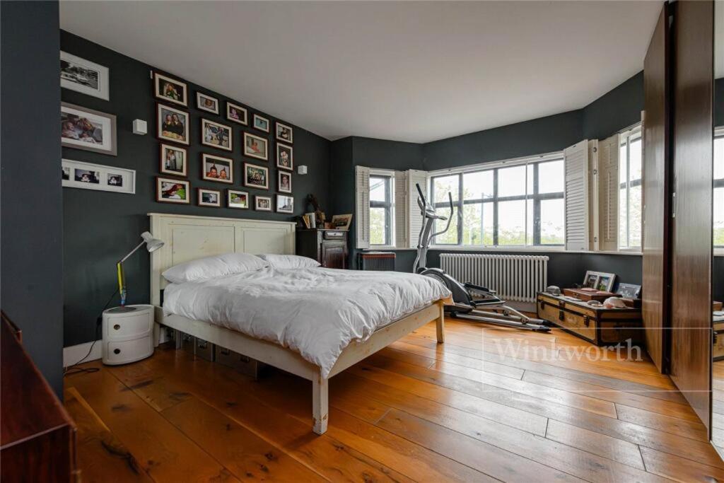 Mve Holiday home London