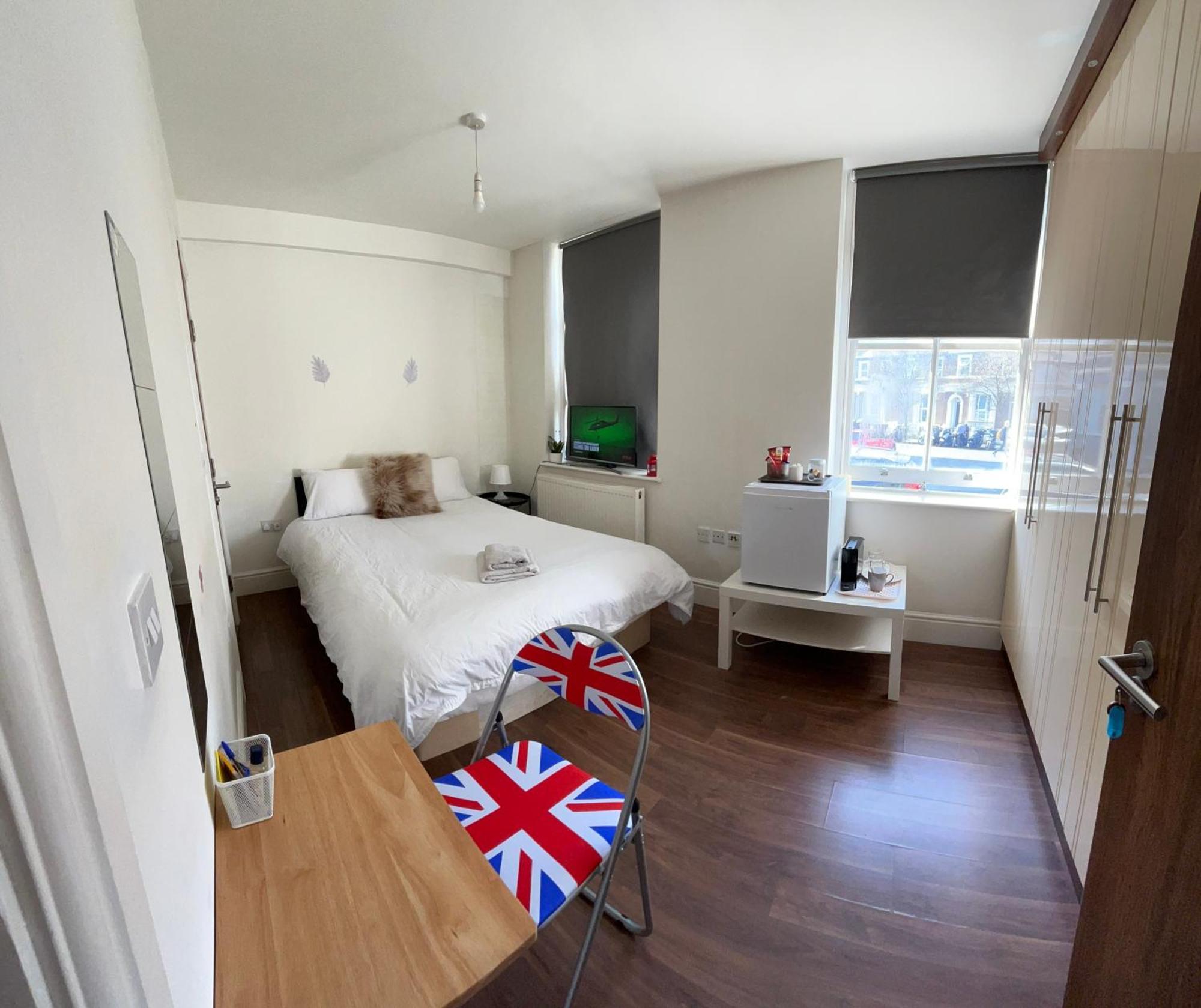 W12 Ensuite *