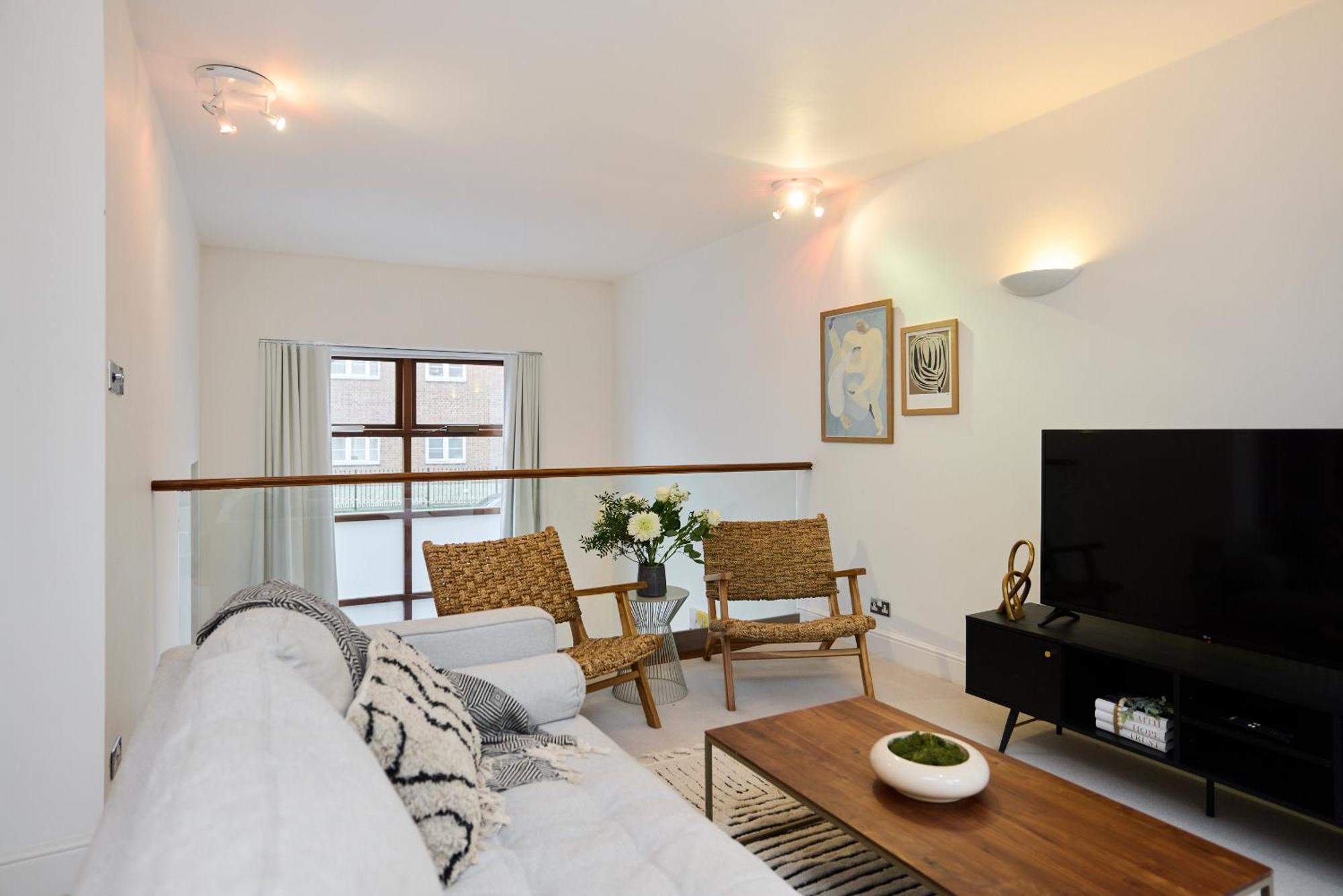 Apartment The Violet Hill Haven - 3bdr With Garden *
