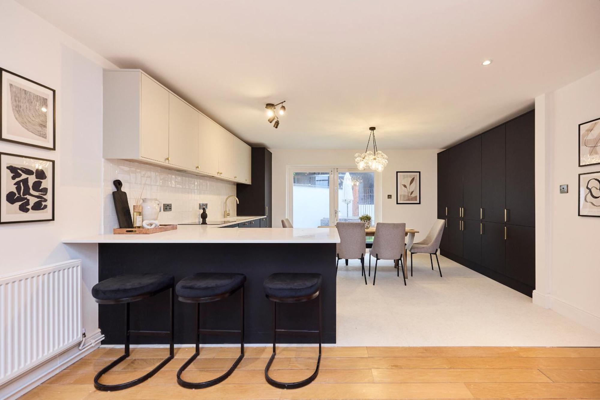 The Violet Hill Haven - 3bdr With Garden London