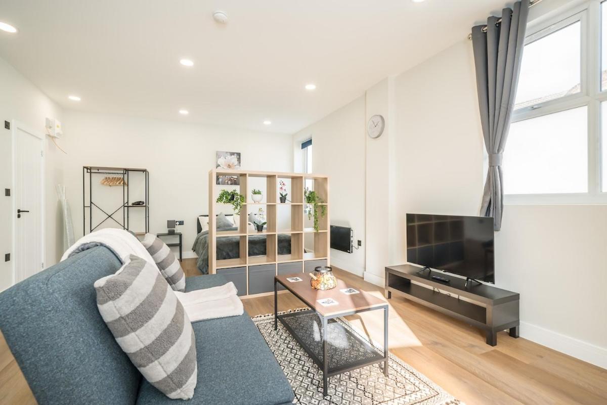 East16 Flat Apartamento Londres