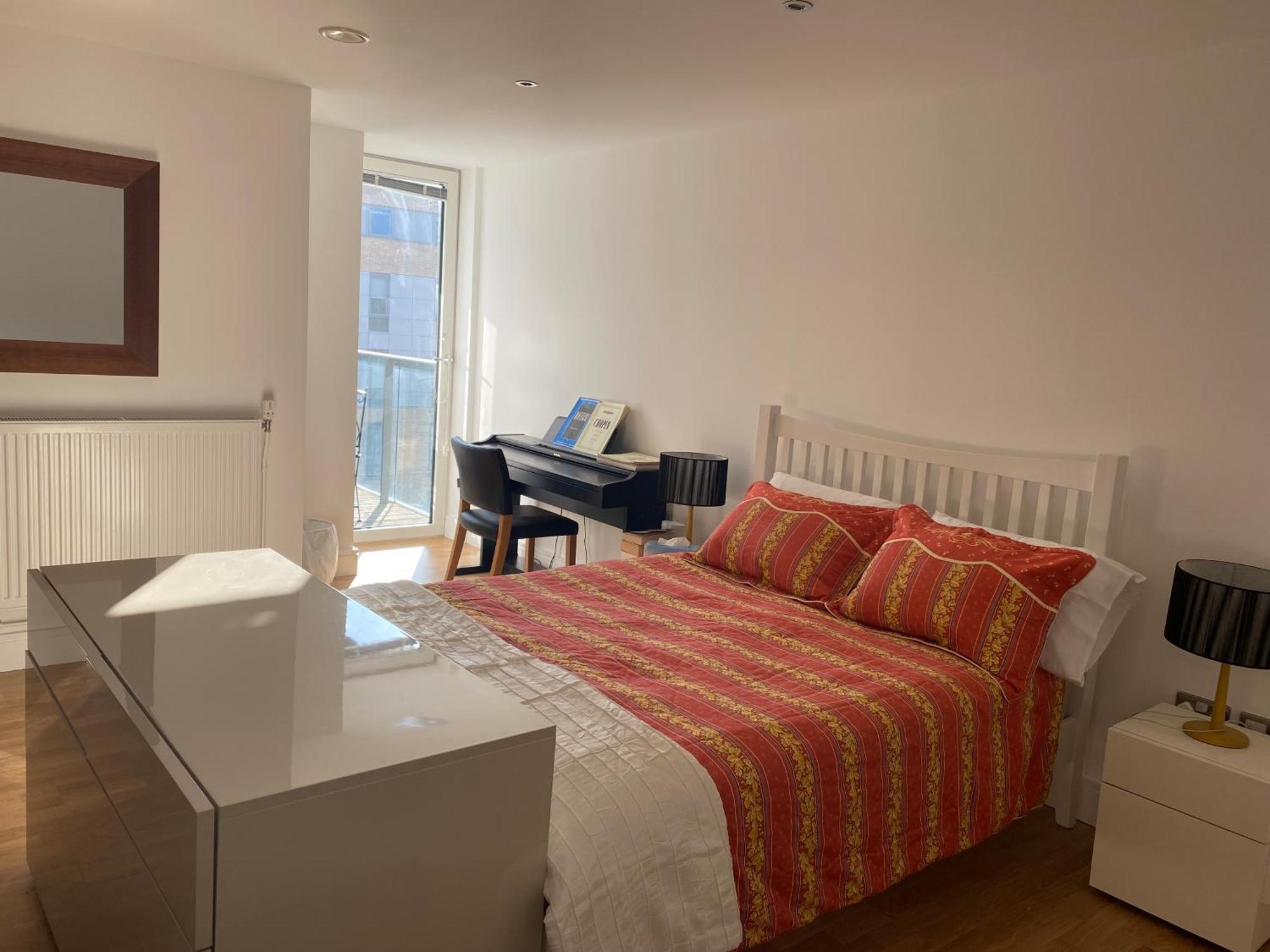 River View Spacious * London