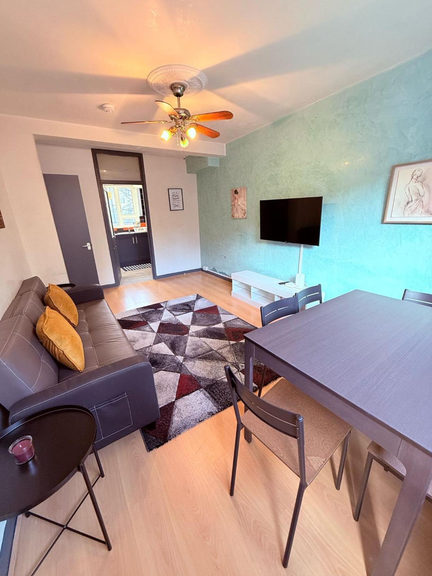 5 Minutes To Flat Apartment