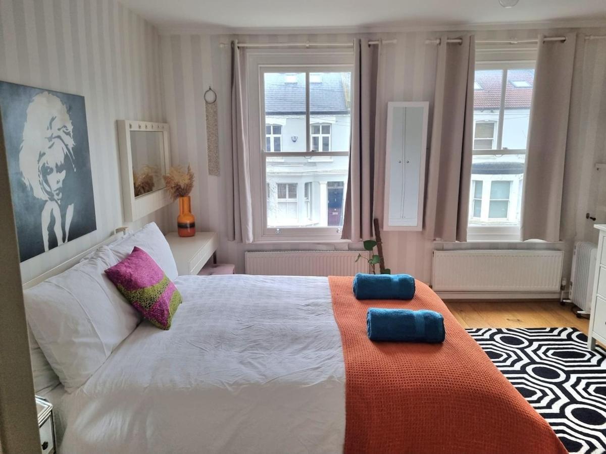 Ferienhaus Charming In Shepherds Bush