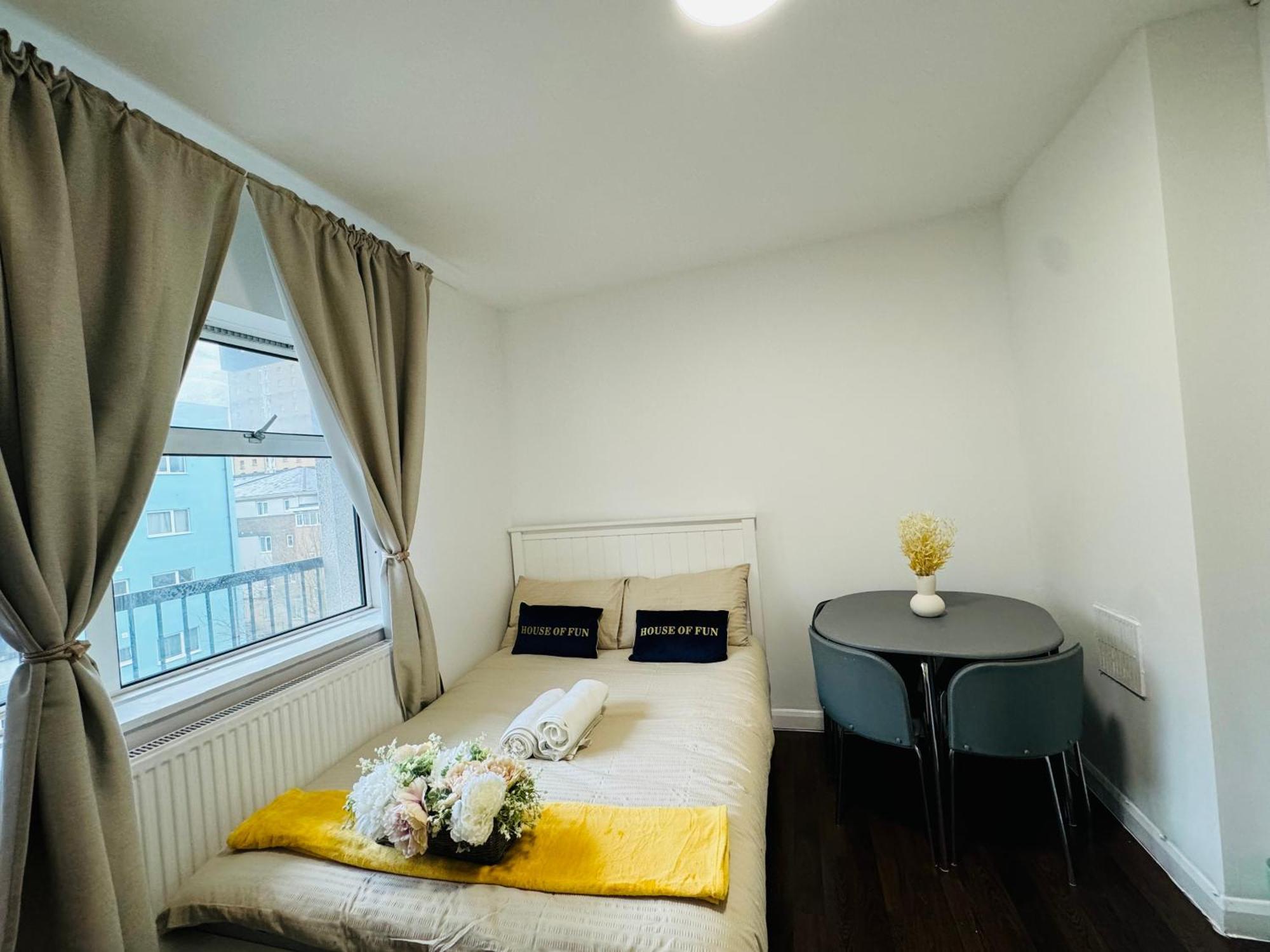 Lovely 1bedroom For 6ppl In Whitechapel, 1min Away To Dlr Station Apartment London
