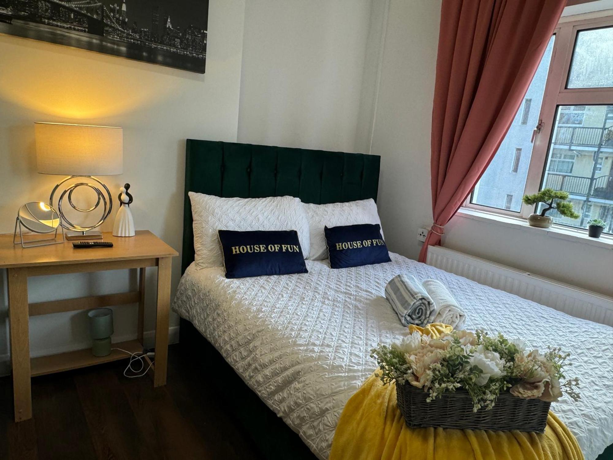 Lovely 1bedroom For 6ppl In Whitechapel, 1min Away To Dlr Station * London