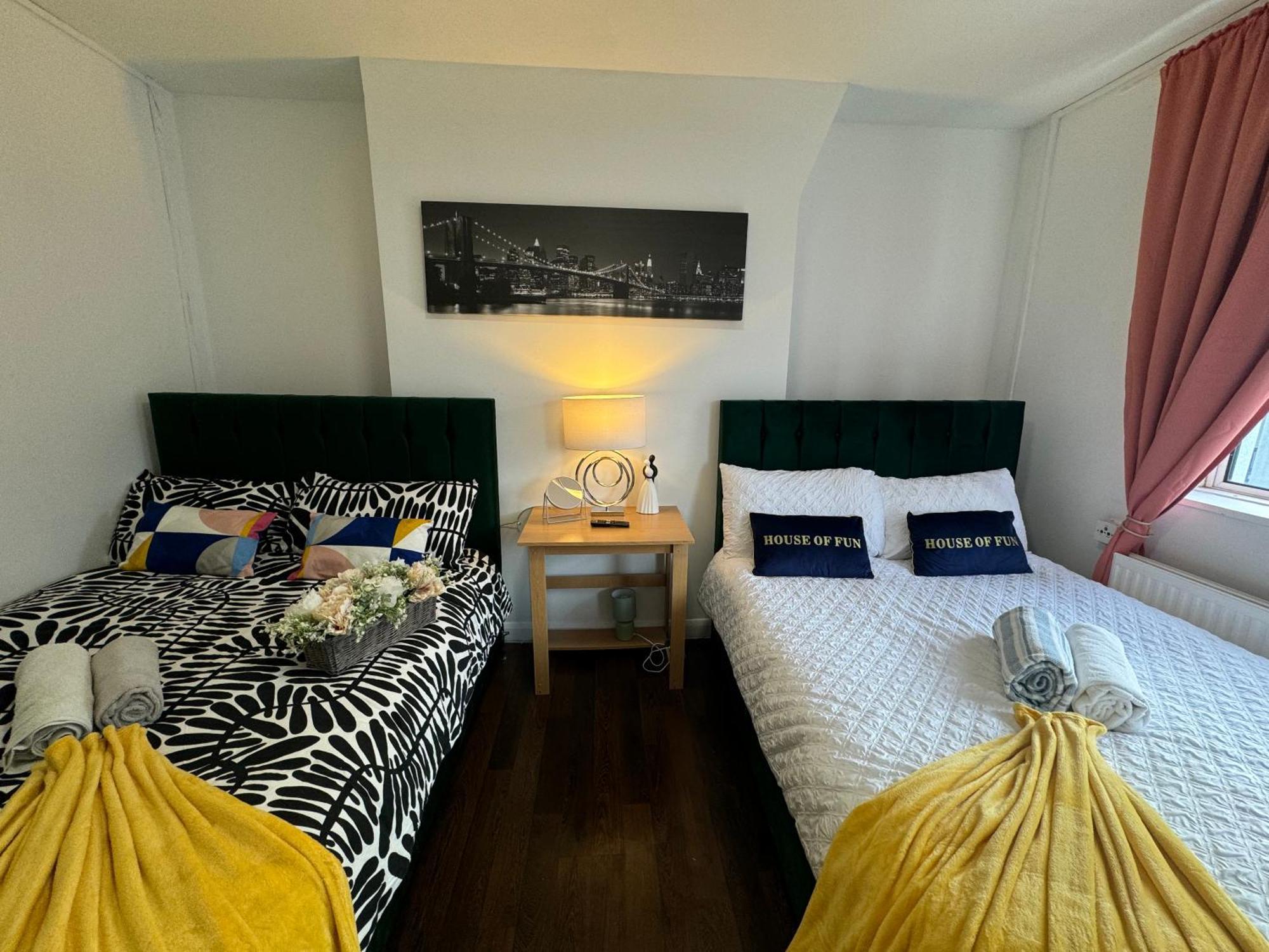 Lovely 1bedroom For 6ppl In Whitechapel, 1min Away To Dlr Station Apartment