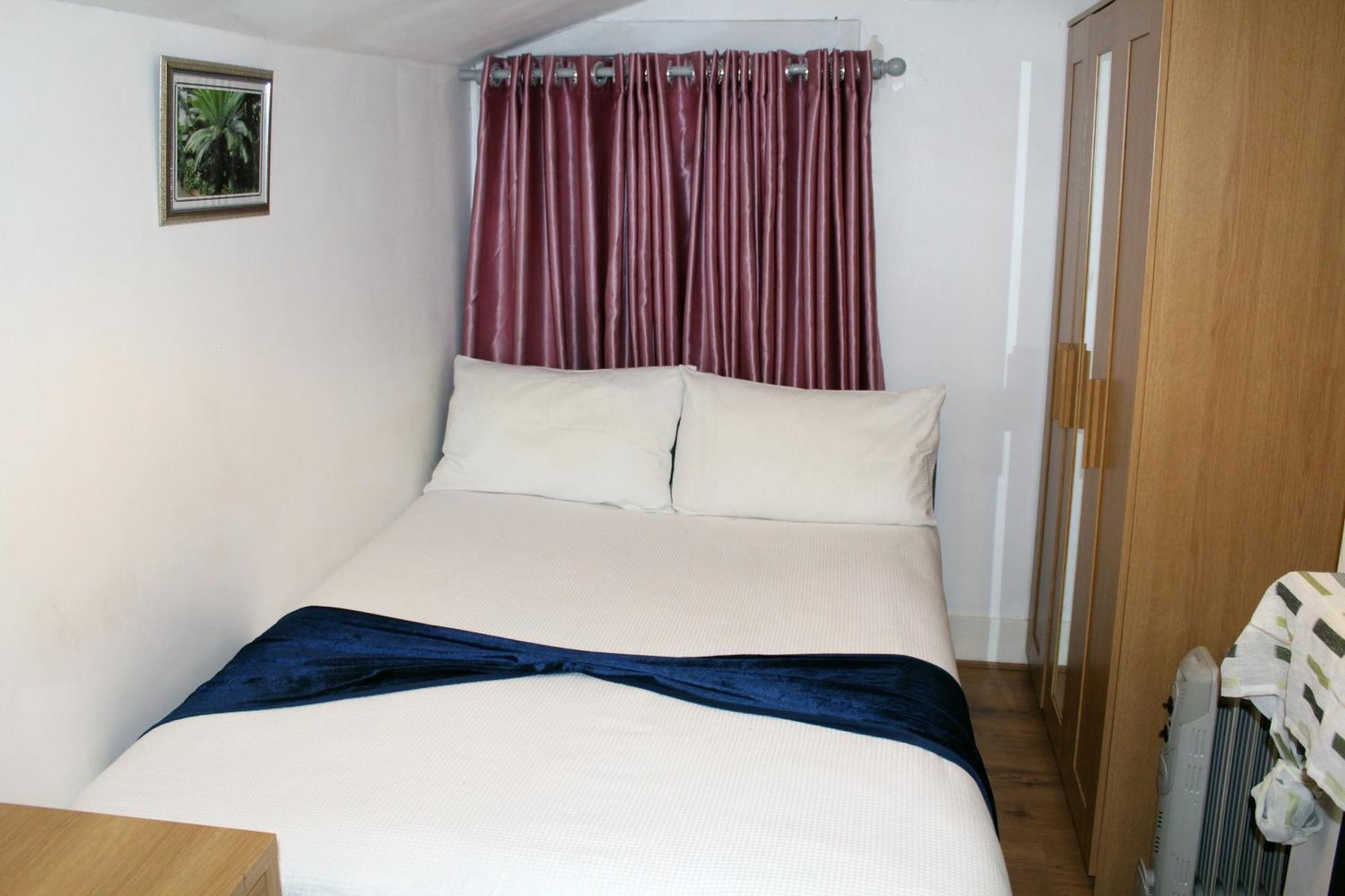 Holiday home Earlycheckin Spacious House W Parking In *