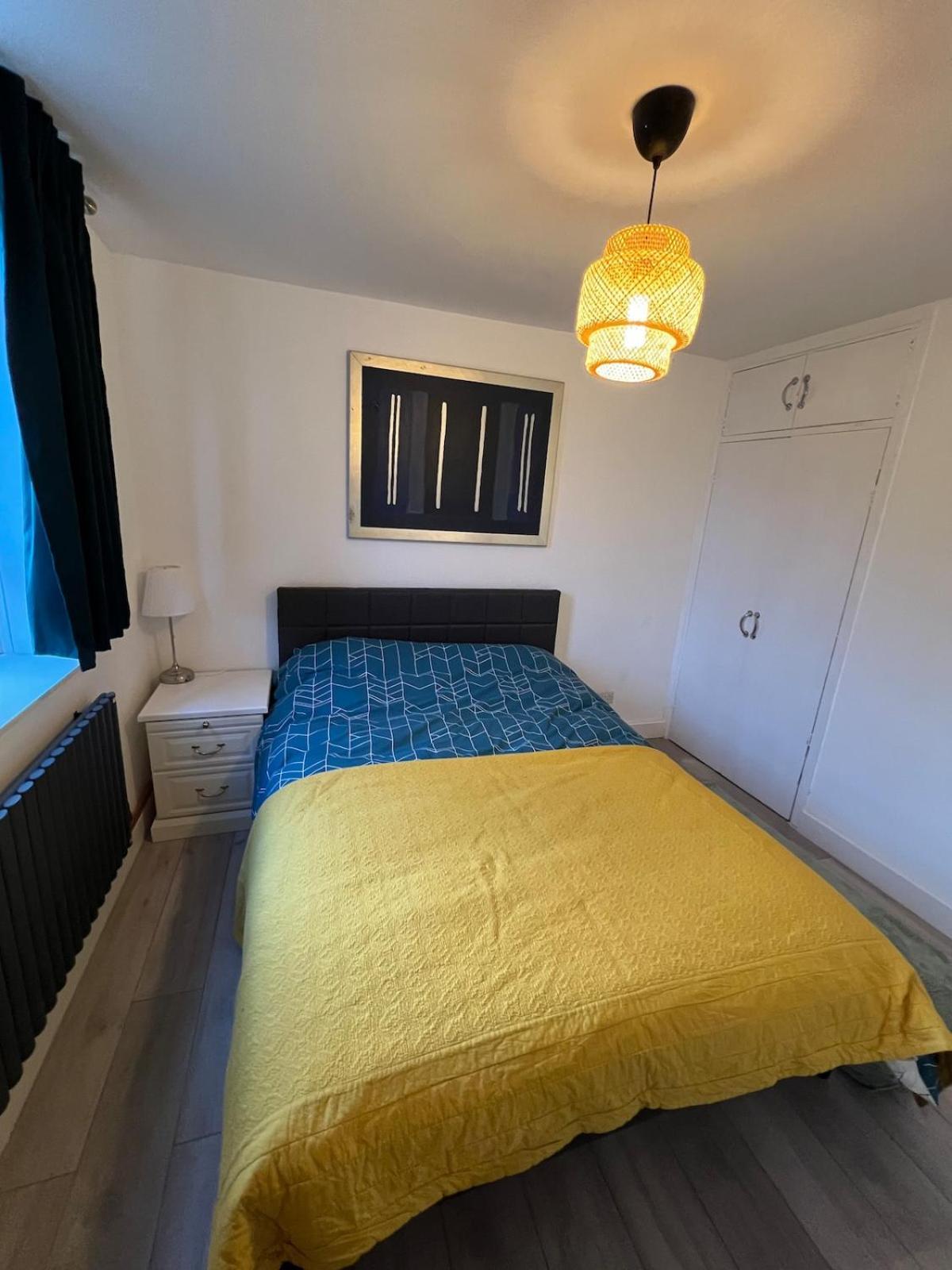 Amazing Location 2 Bed Swiss Apartment