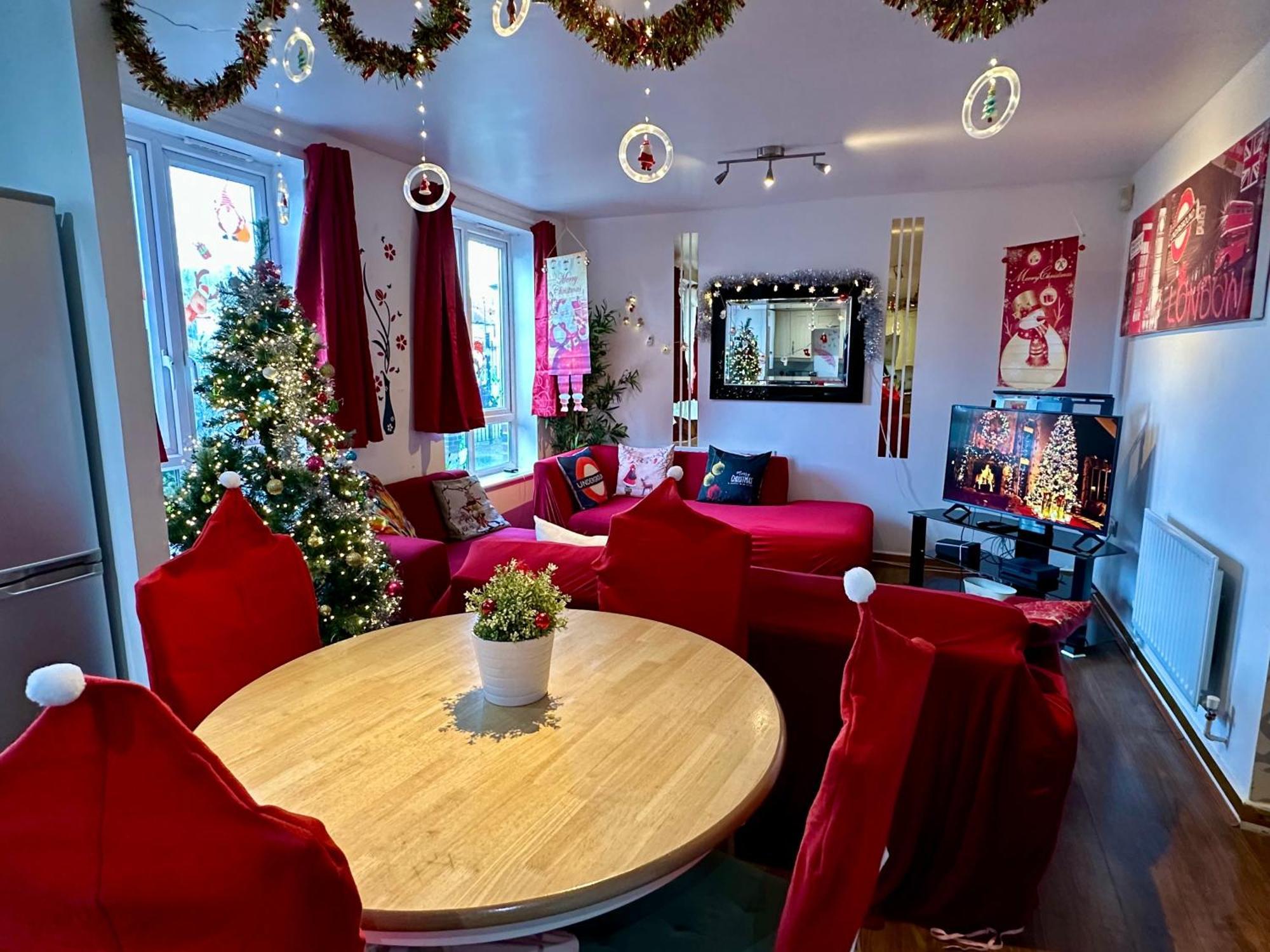Apartment Apartment: 2-bed Oasis With Rapid Transit Access *