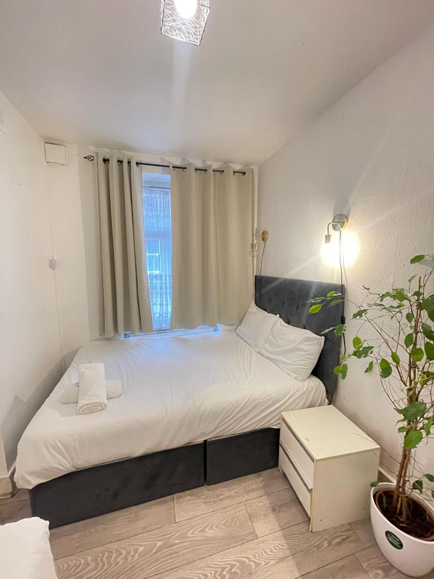 2 Bedroom Flat Ground Floor Apartment
