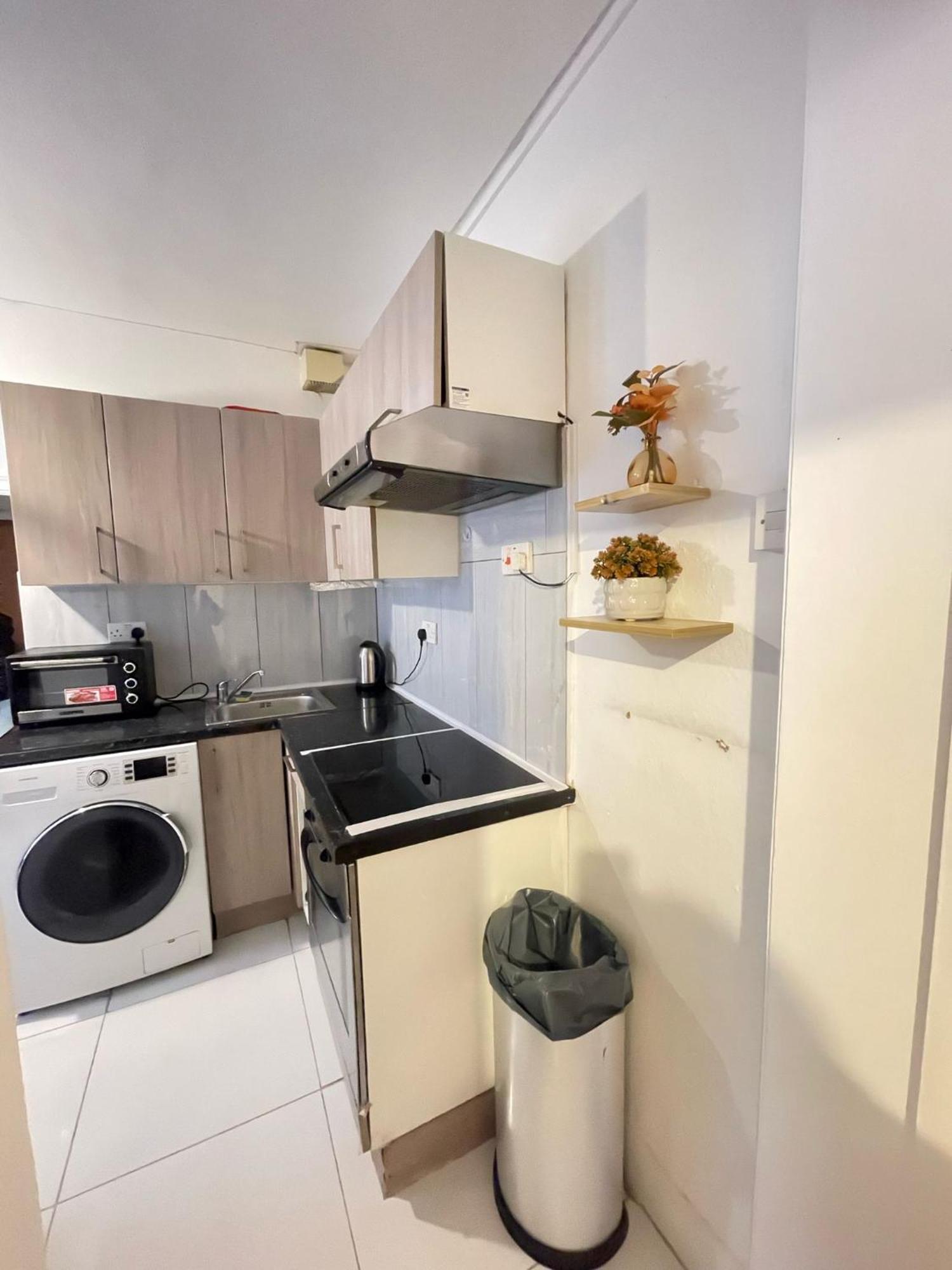 2 Bedroom Flat Ground Floor Apartment