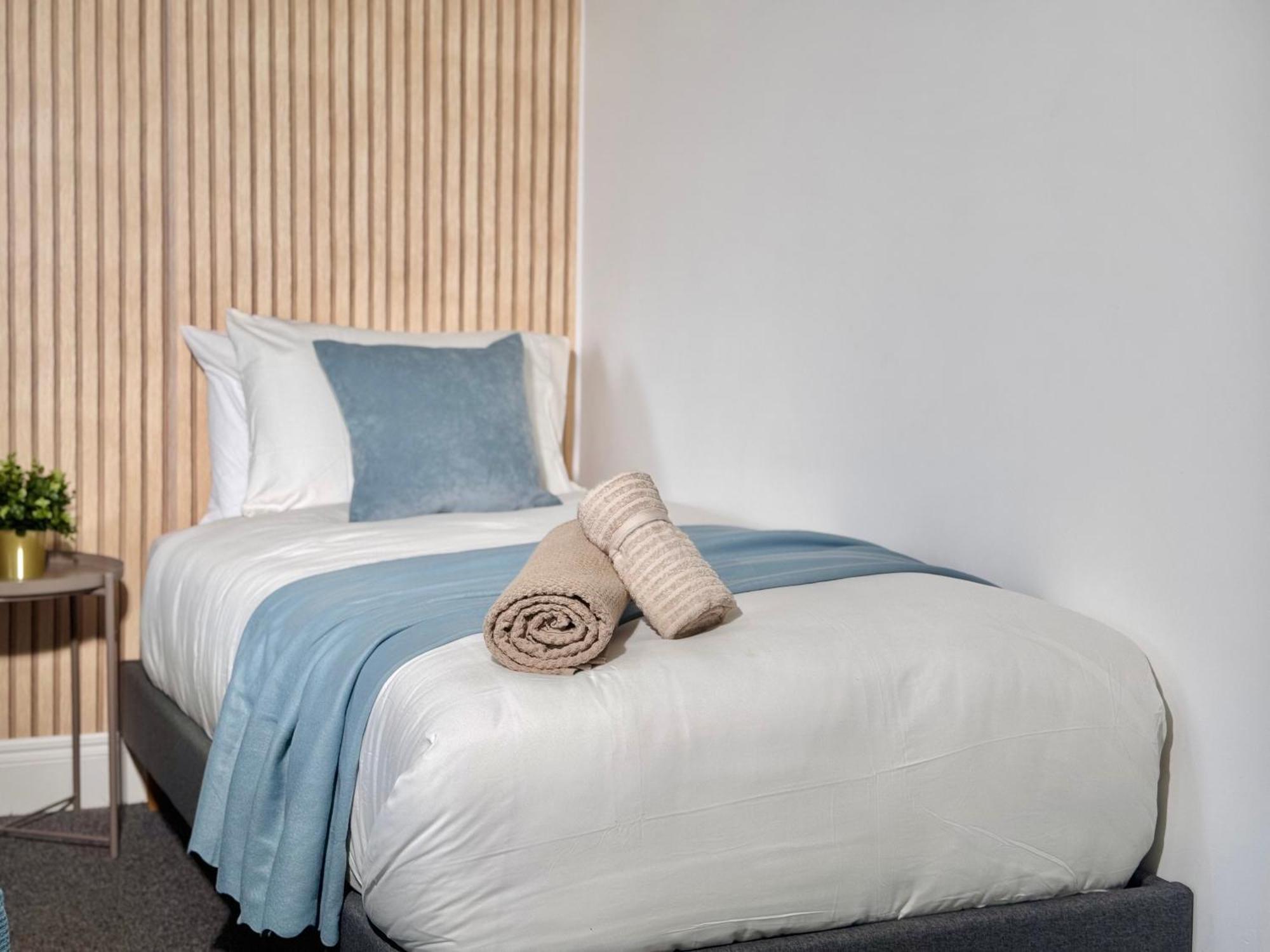 Convenient 2-bed 30min To
