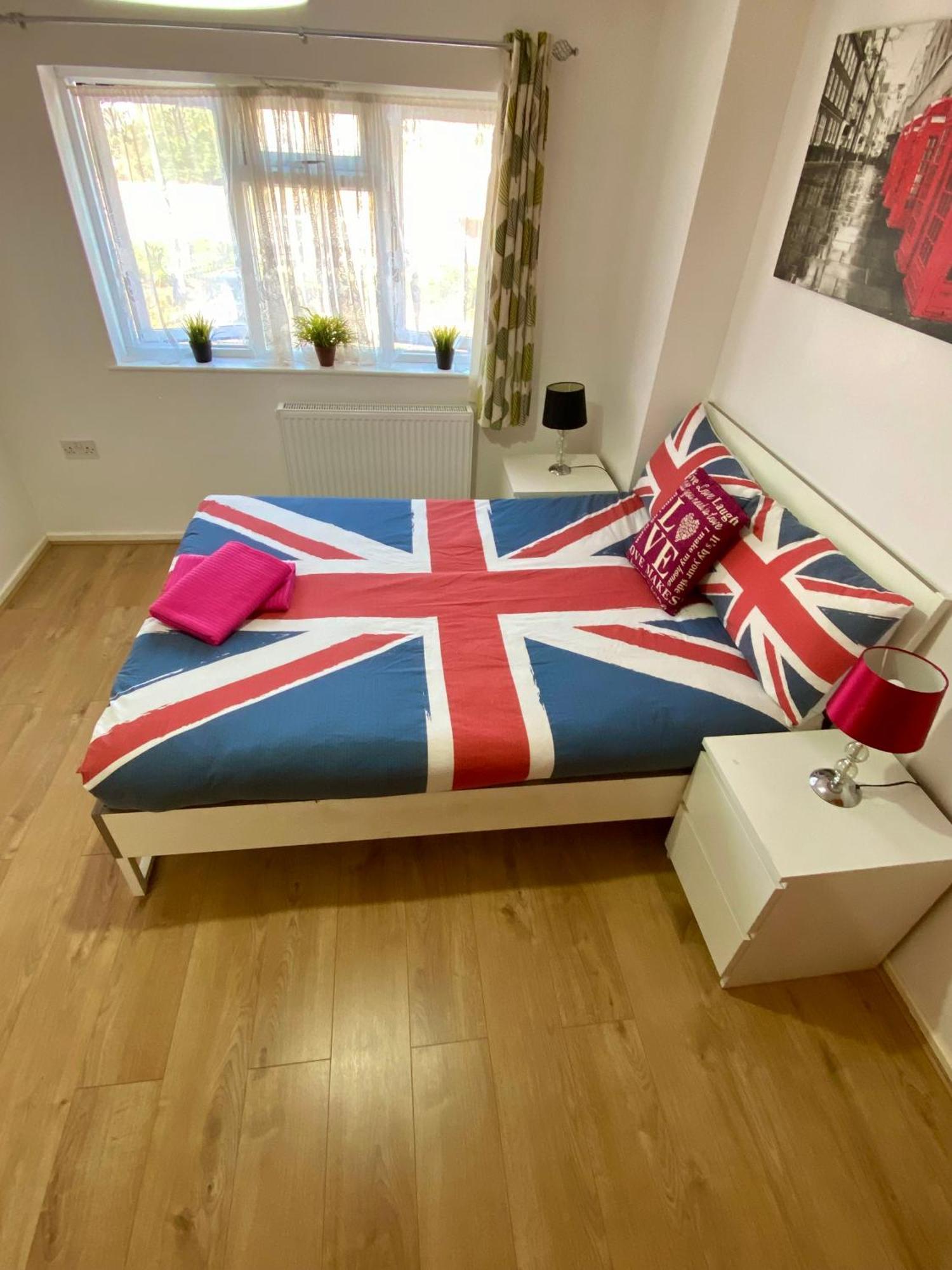 Appartement Cosy 3 Bedroom House Near Stratford,olympic Park, E15 *