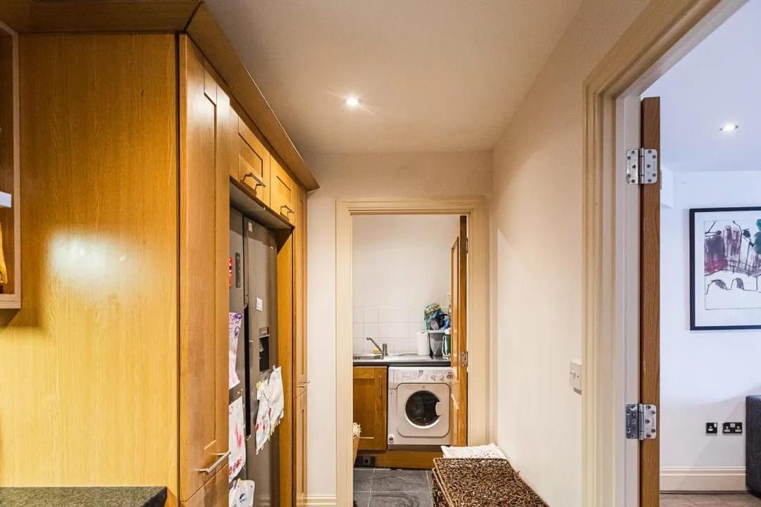Apartment Luxury 2 Bedroom Flat In Chelsea Harbour, London