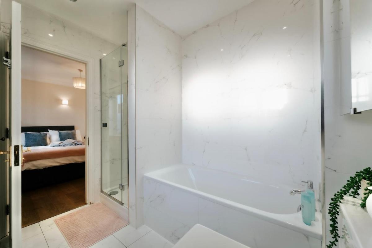 Fantastic 2bdr Free Car Parking Apartamento *