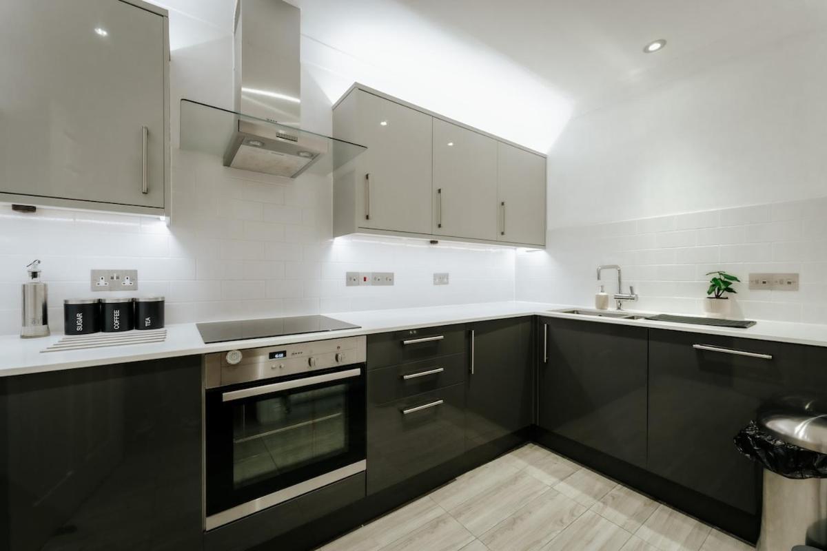 Fantastic 2bdr Free Car Parking Apartamento *