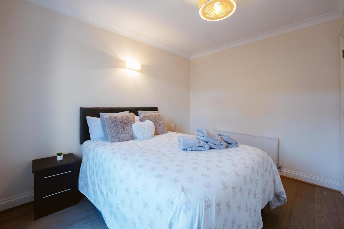 Fantastic 2bdr Free Car Parking Apartamento *