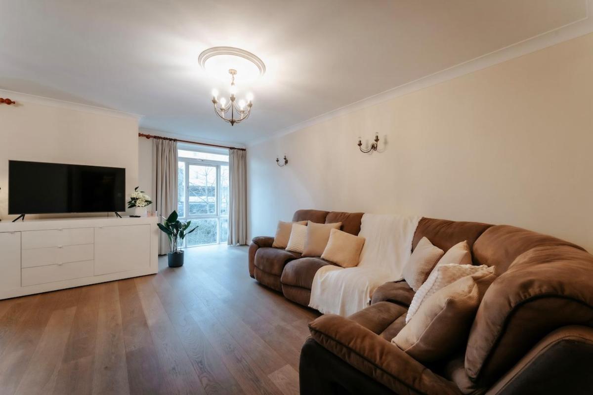 Apartamento Fantastic 2bdr Free Car Parking Londres