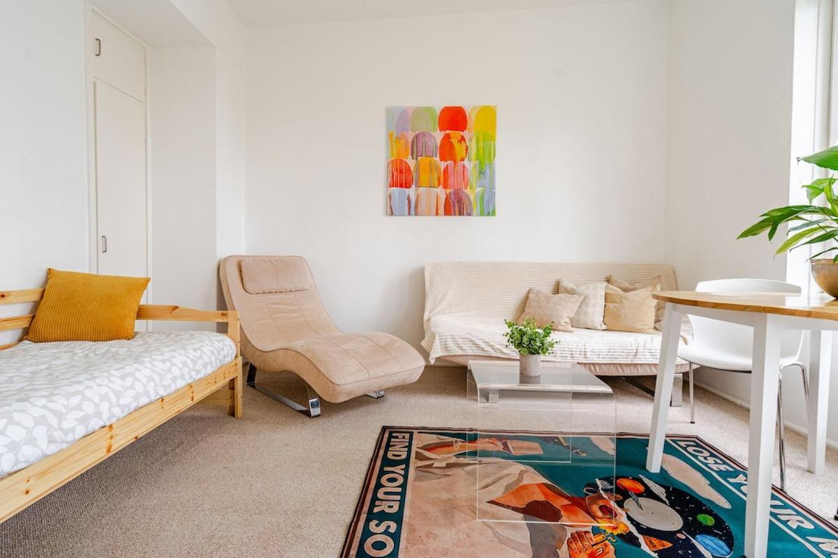 Skyline Loft Life In Old Street Up To 6 People! London