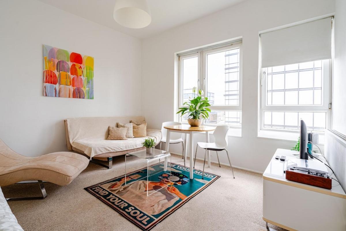 Skyline Loft Life In Old Street Up To 6 People!