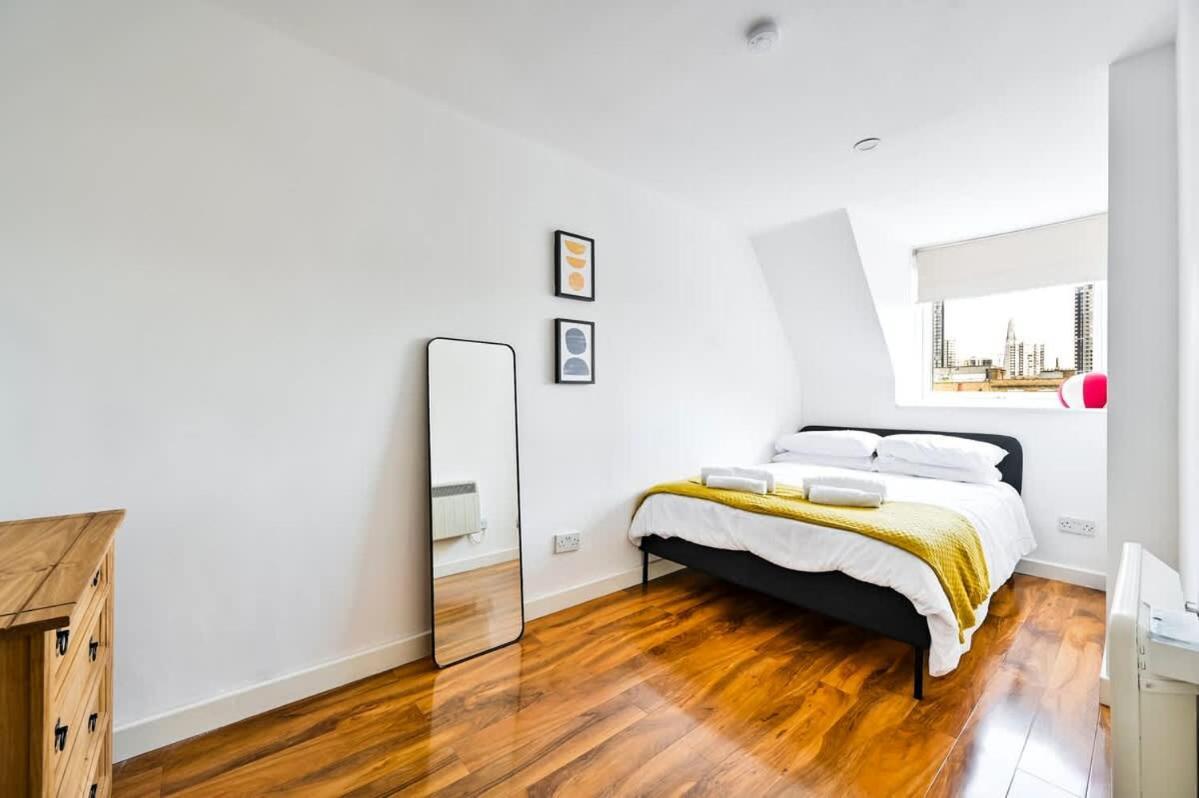 Apartment Spacious 2 Bed Duplex - Zone 1 - Workspace *