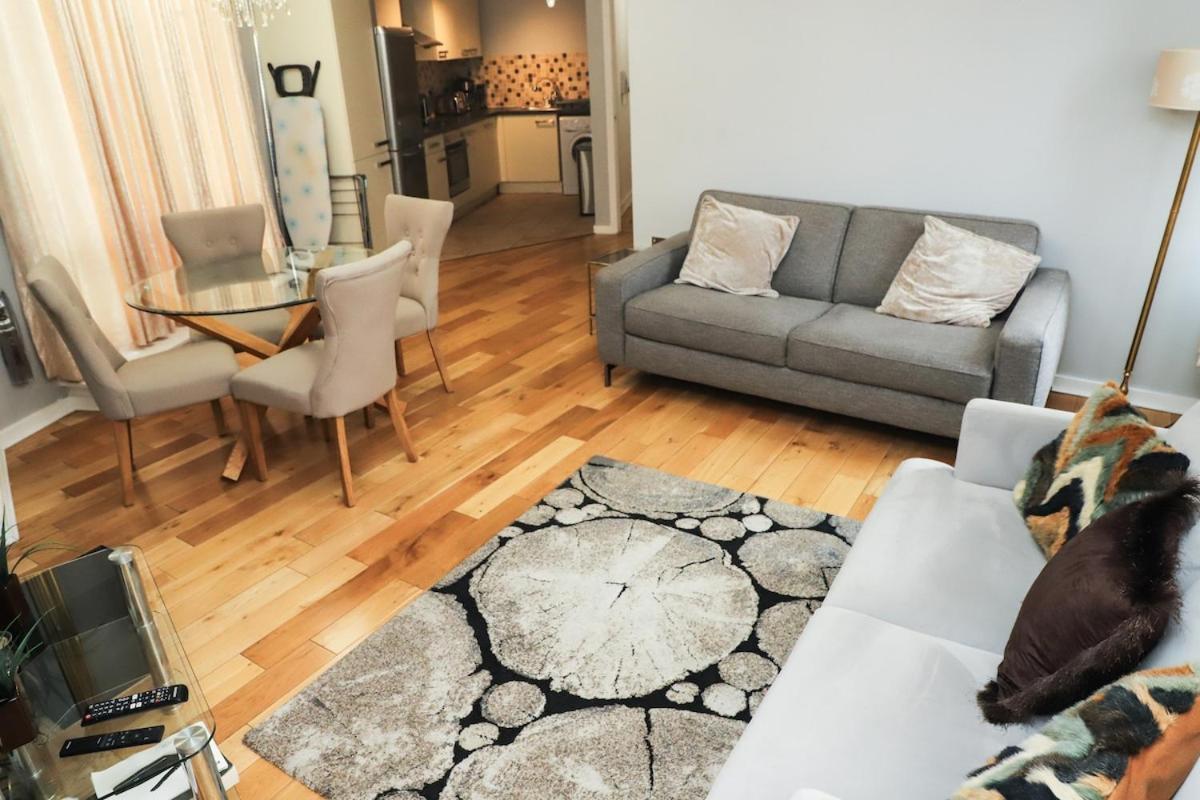 Apartment Great Location, Direct Links To Bridge!