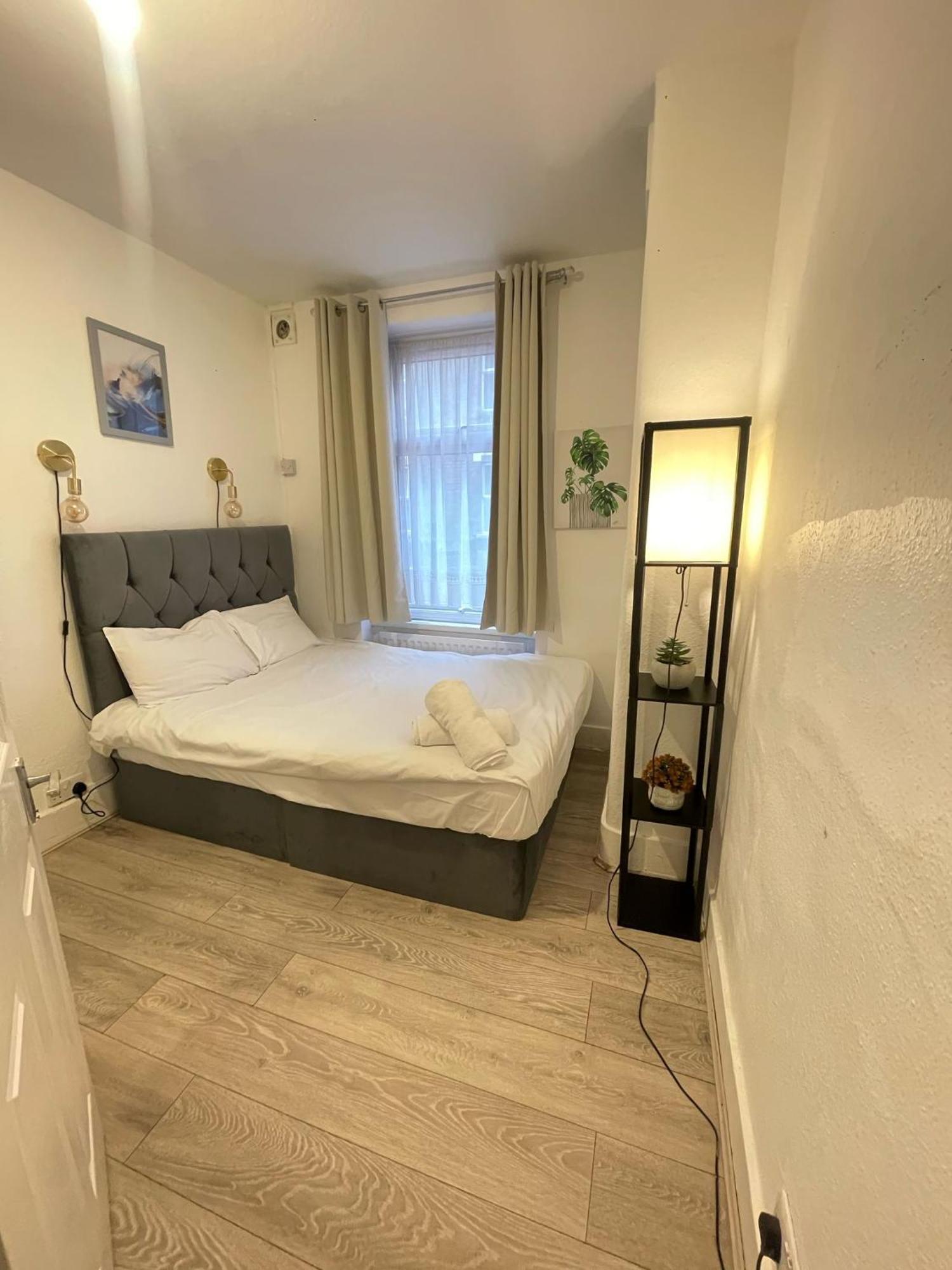 2 Bedroom Flat Ground Floor *