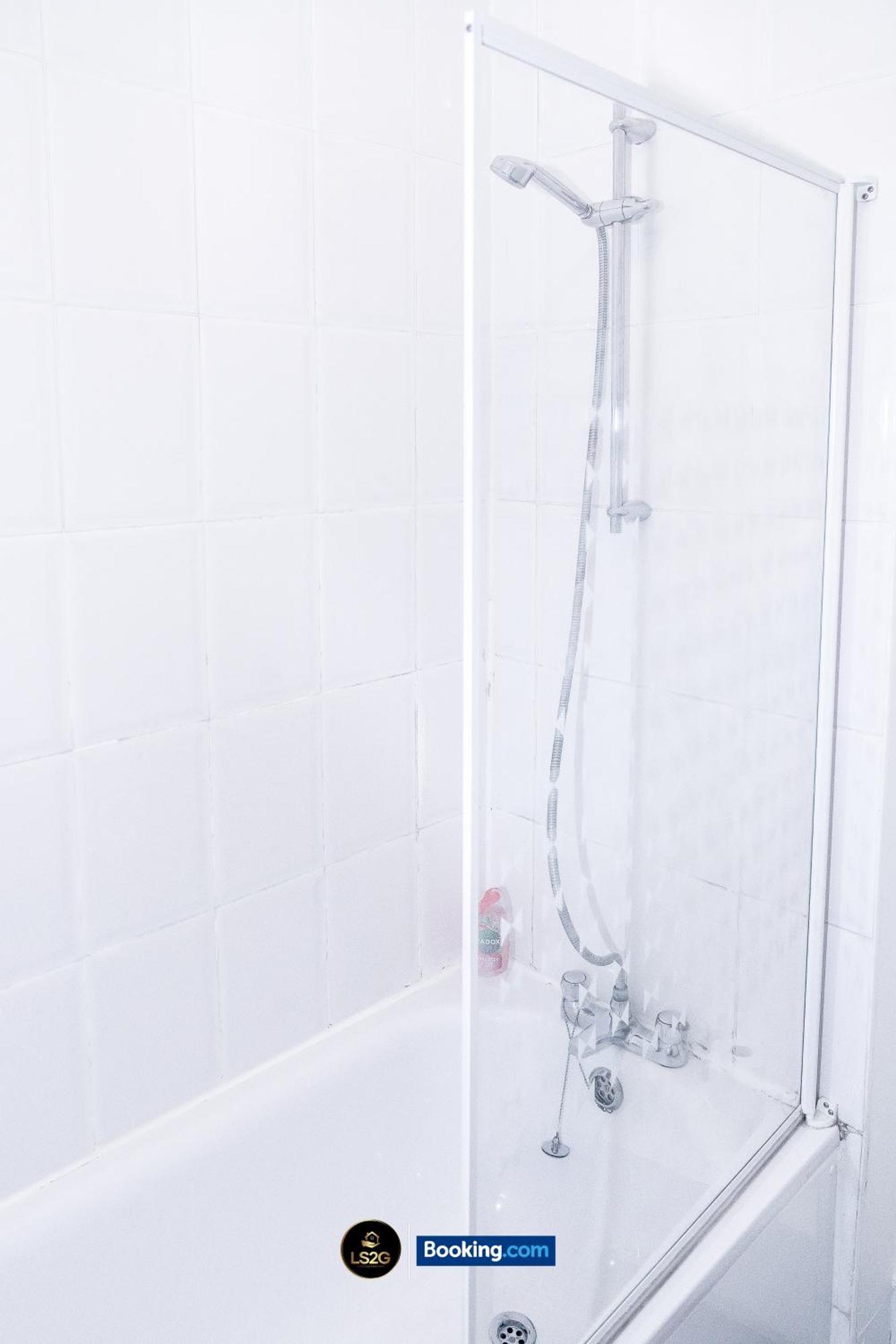 And Cozy 2br By Ls2g Short Lets & Serviced Greater With Free Wifi * London