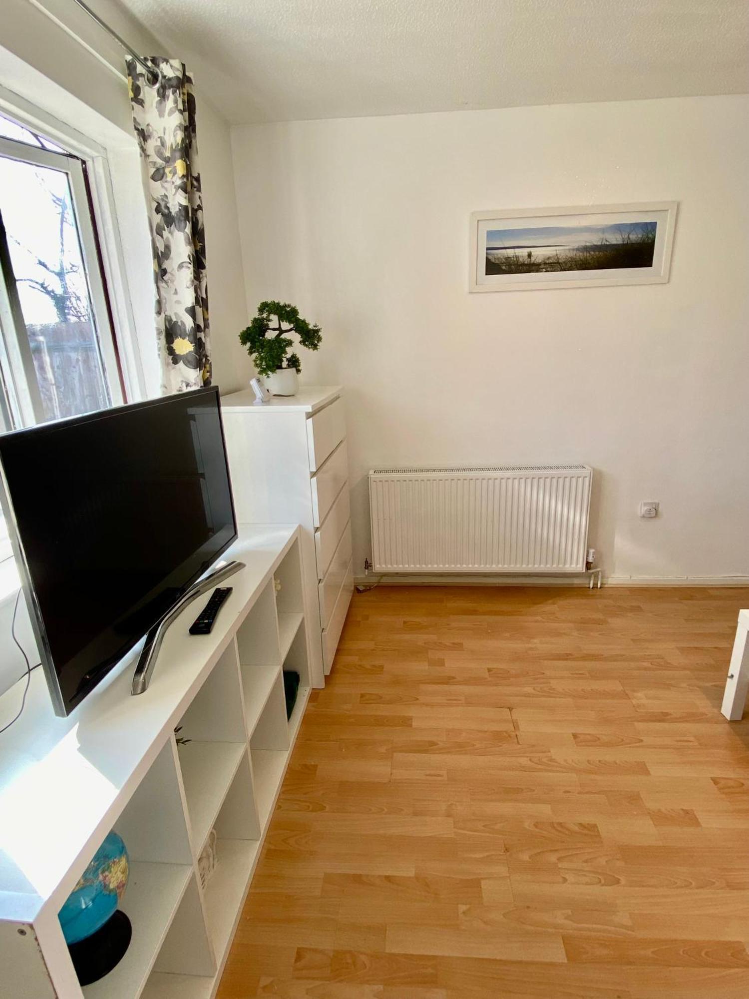 Cosy 3 Bedroom House Near Stratford,olympic Park, E15 Appartement Londen